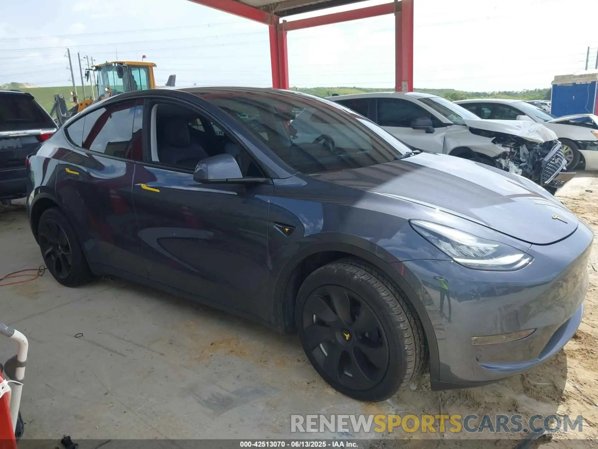 13 Photograph of a damaged car 7SAYGDEE7PA037763 TESLA MODEL Y 2023