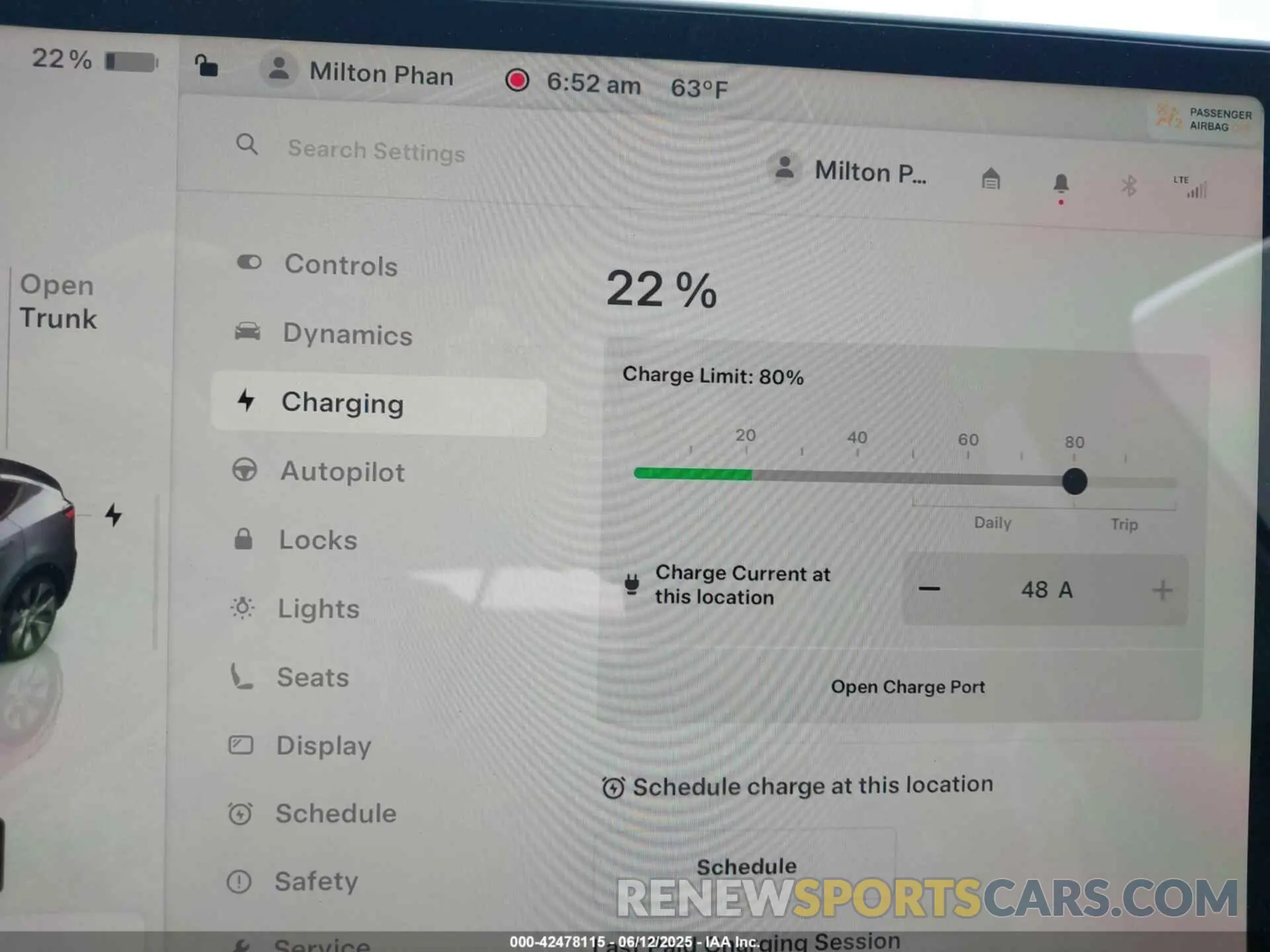 18 Photograph of a damaged car 7SAYGDEE7PA058919 TESLA MODEL Y 2023