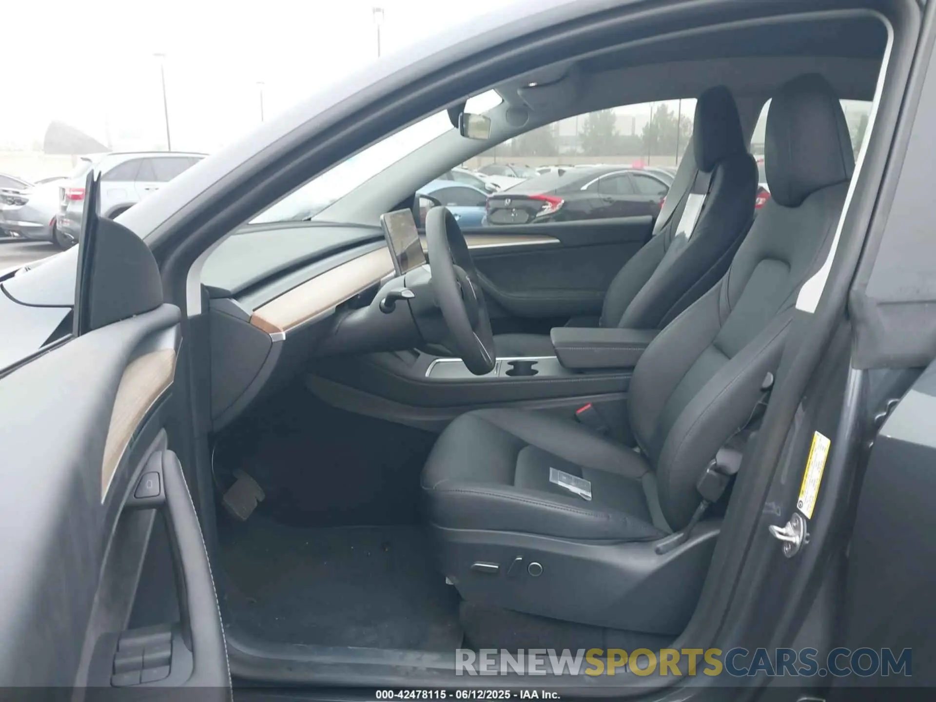 5 Photograph of a damaged car 7SAYGDEE7PA058919 TESLA MODEL Y 2023