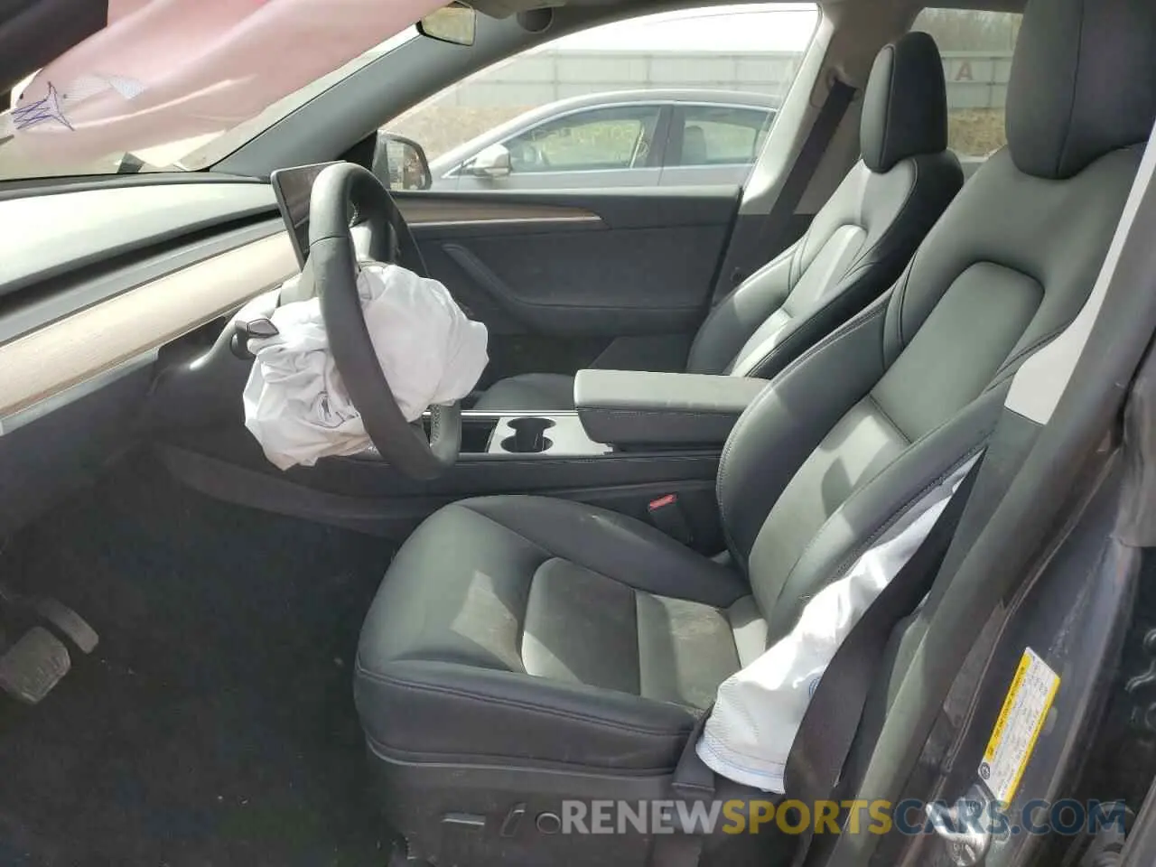 7 Photograph of a damaged car 7SAYGDEE7PA079740 TESLA MODEL Y 2023