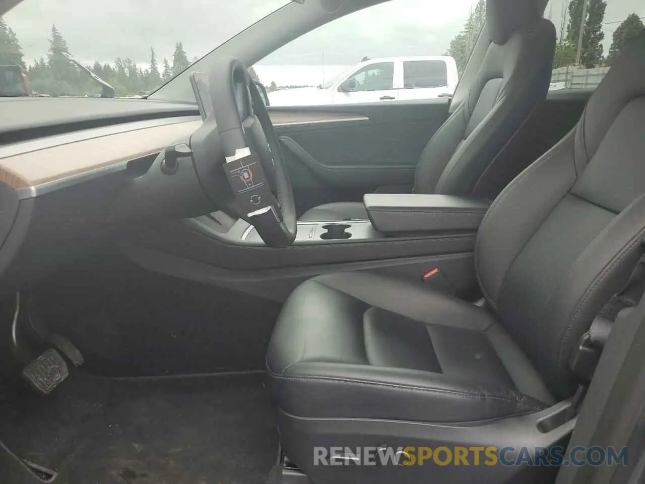 7 Photograph of a damaged car 7SAYGDEE7PA080807 TESLA MODEL Y 2023