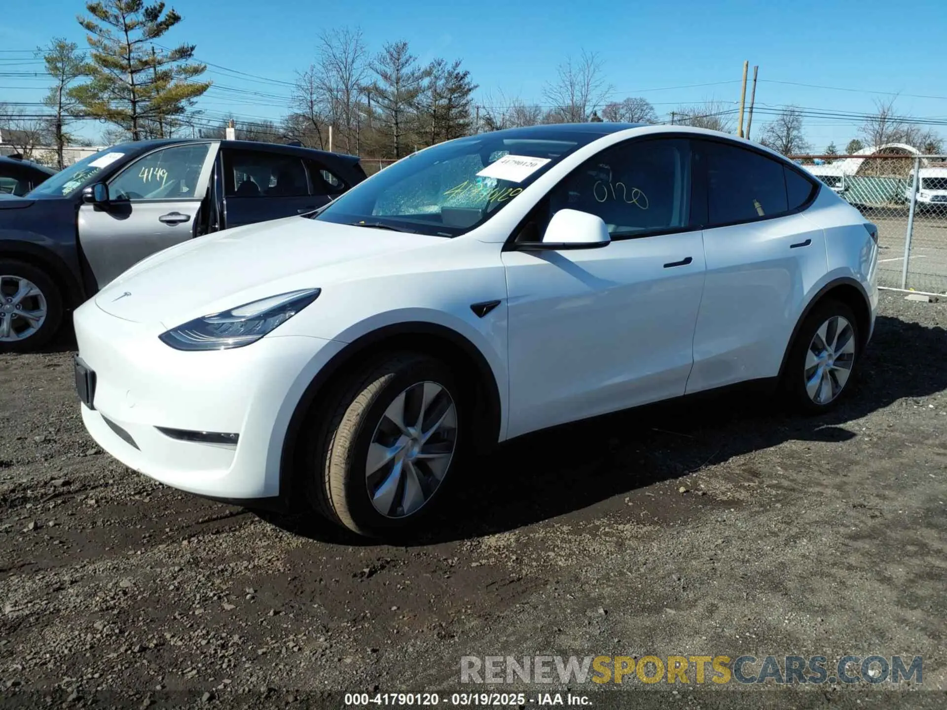 2 Photograph of a damaged car 7SAYGDEE7PA082976 TESLA MODEL Y 2023
