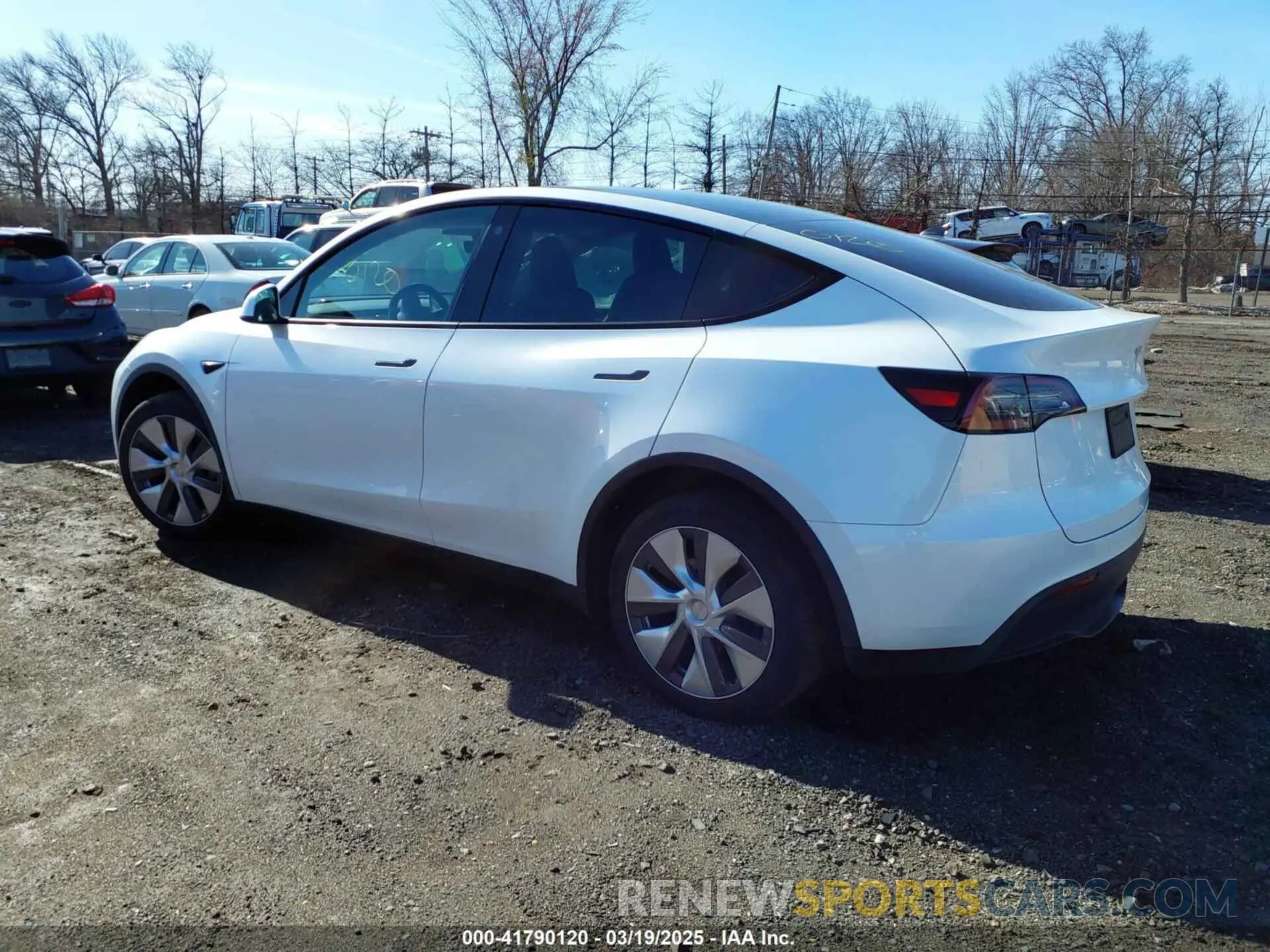 3 Photograph of a damaged car 7SAYGDEE7PA082976 TESLA MODEL Y 2023