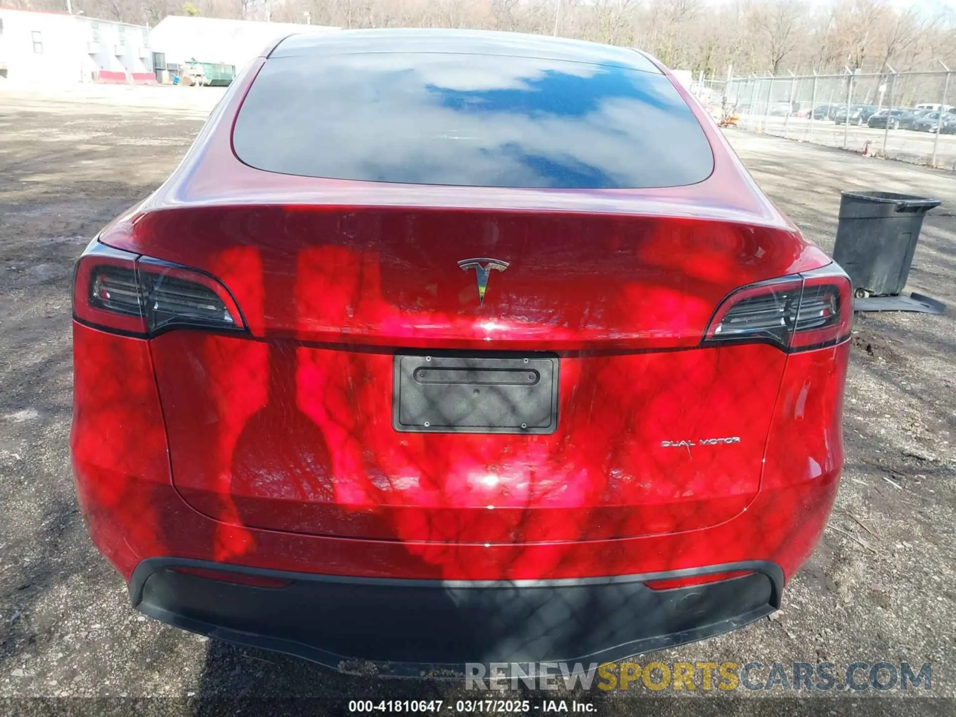15 Photograph of a damaged car 7SAYGDEE7PA101994 TESLA MODEL Y 2023