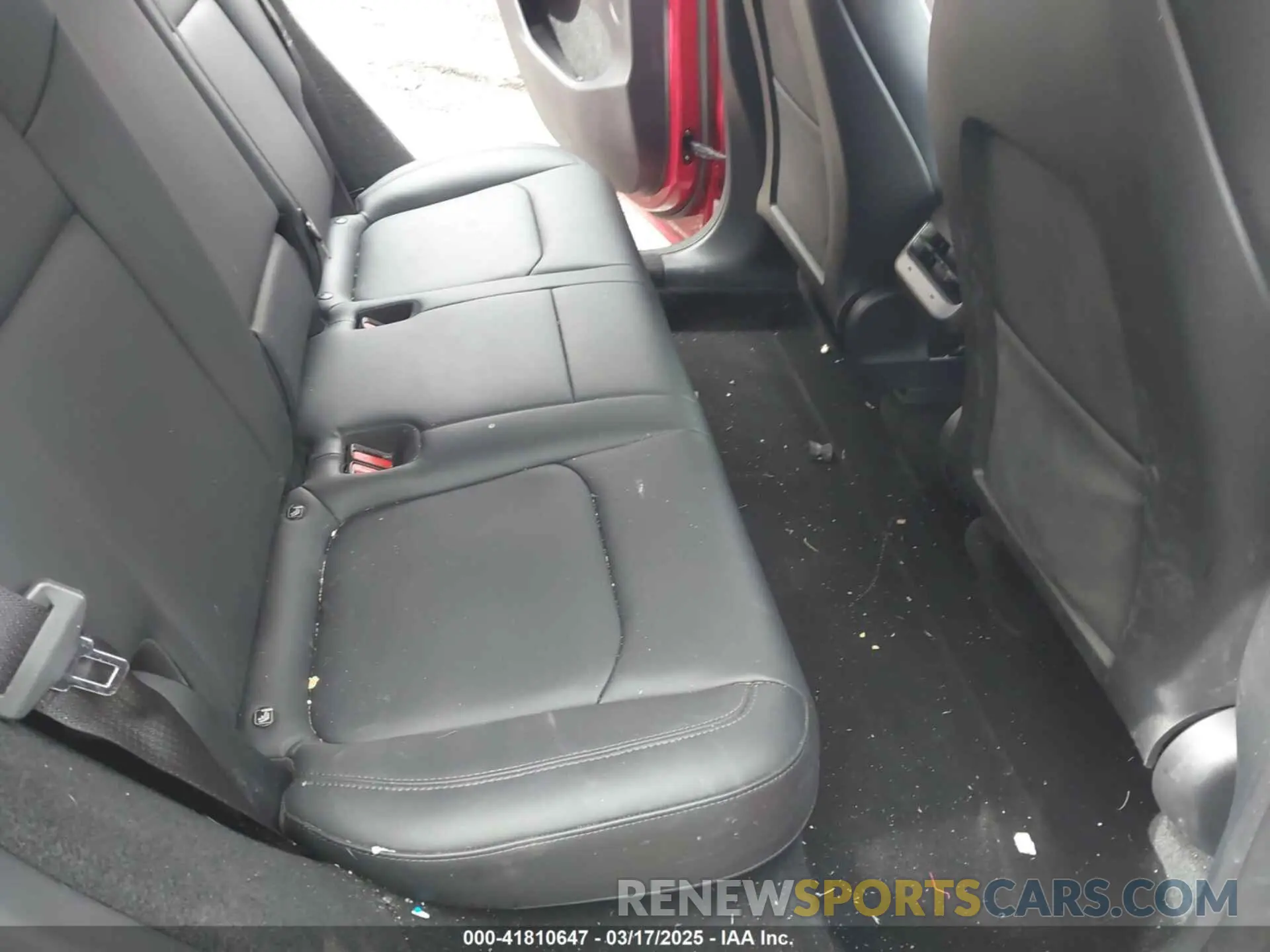 8 Photograph of a damaged car 7SAYGDEE7PA101994 TESLA MODEL Y 2023