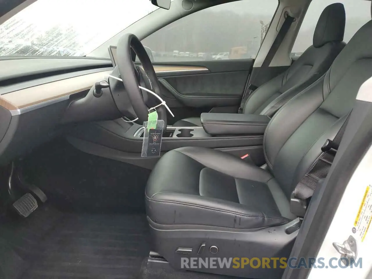 7 Photograph of a damaged car 7SAYGDEE7PA102174 TESLA MODEL Y 2023