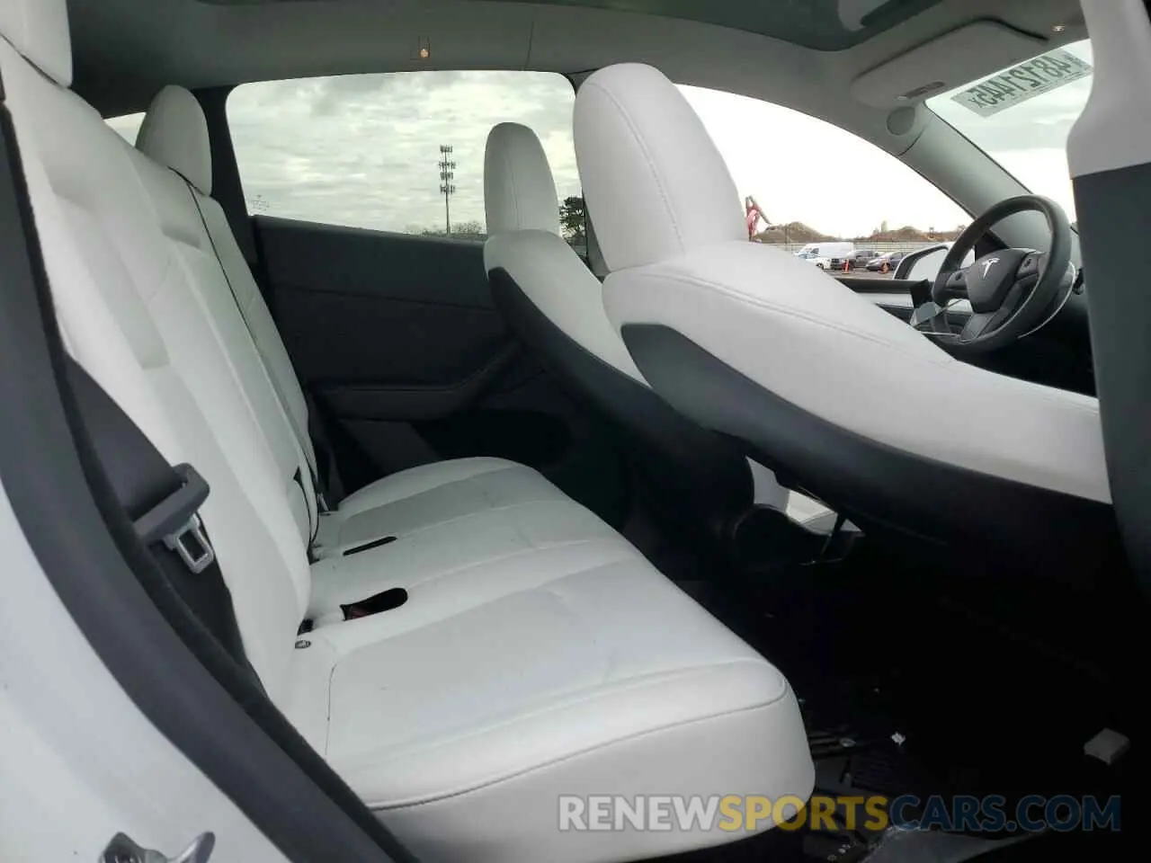 10 Photograph of a damaged car 7SAYGDEE7PA107195 TESLA MODEL Y 2023