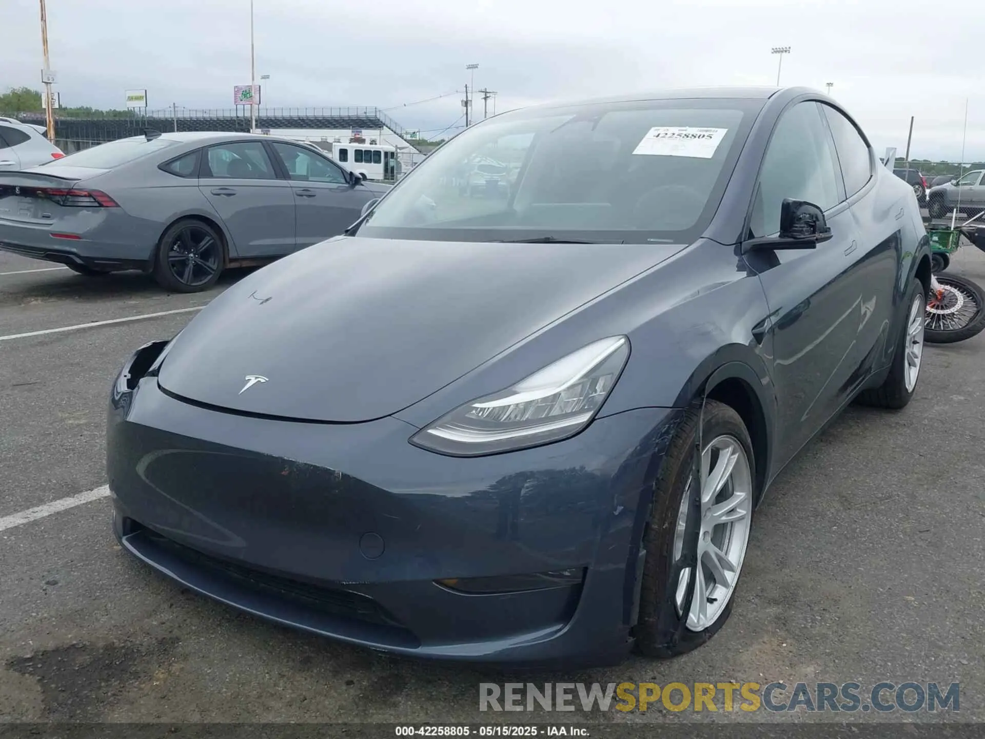 2 Photograph of a damaged car 7SAYGDEE7PA121470 TESLA MODEL Y 2023