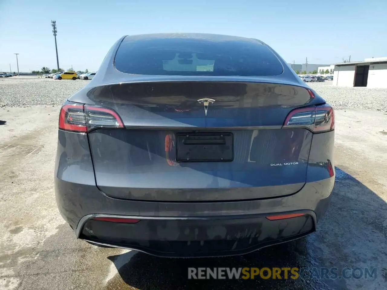 6 Photograph of a damaged car 7SAYGDEE7PA131500 TESLA MODEL Y 2023