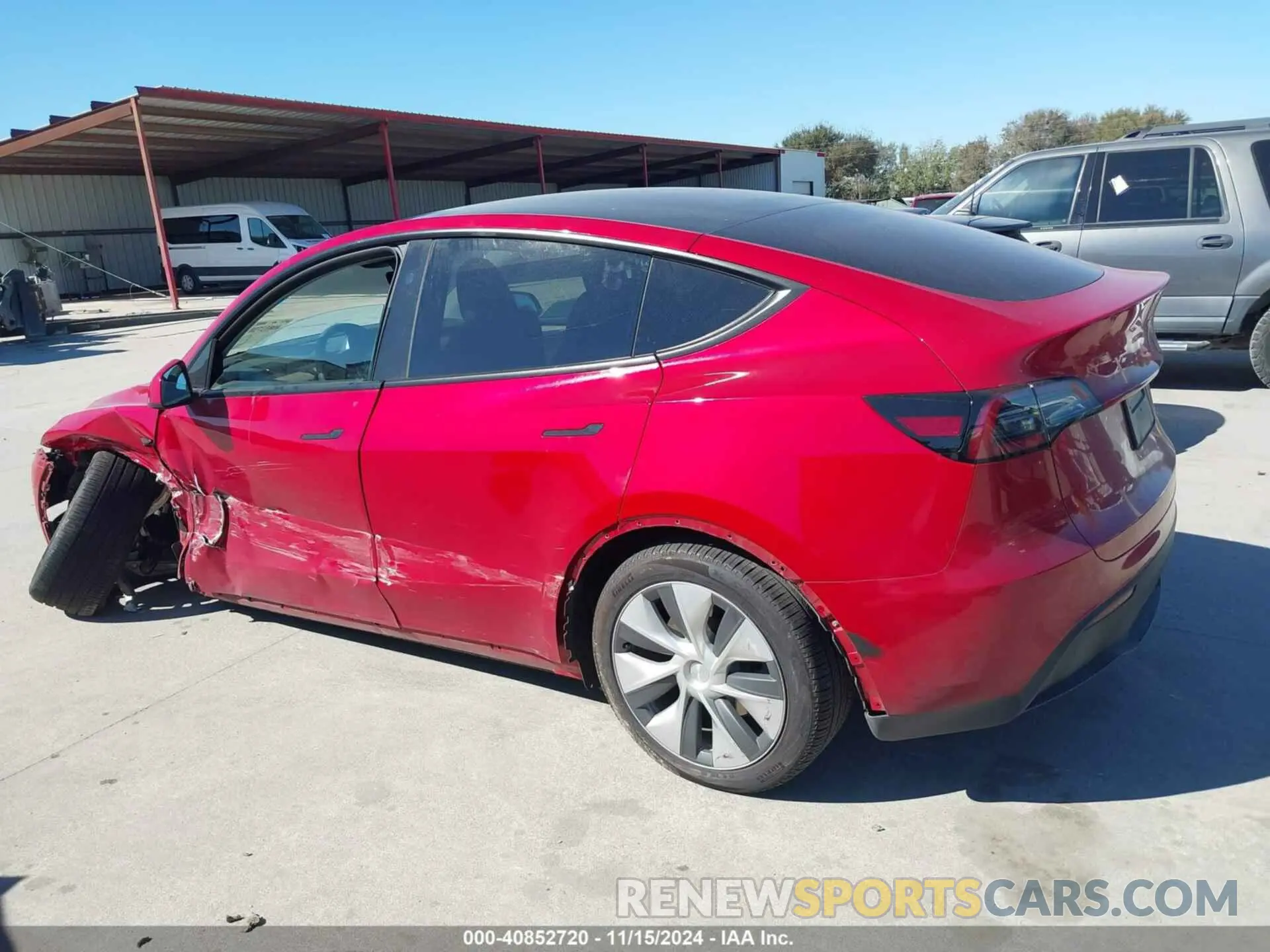 14 Photograph of a damaged car 7SAYGDEE7PA136437 TESLA MODEL Y 2023
