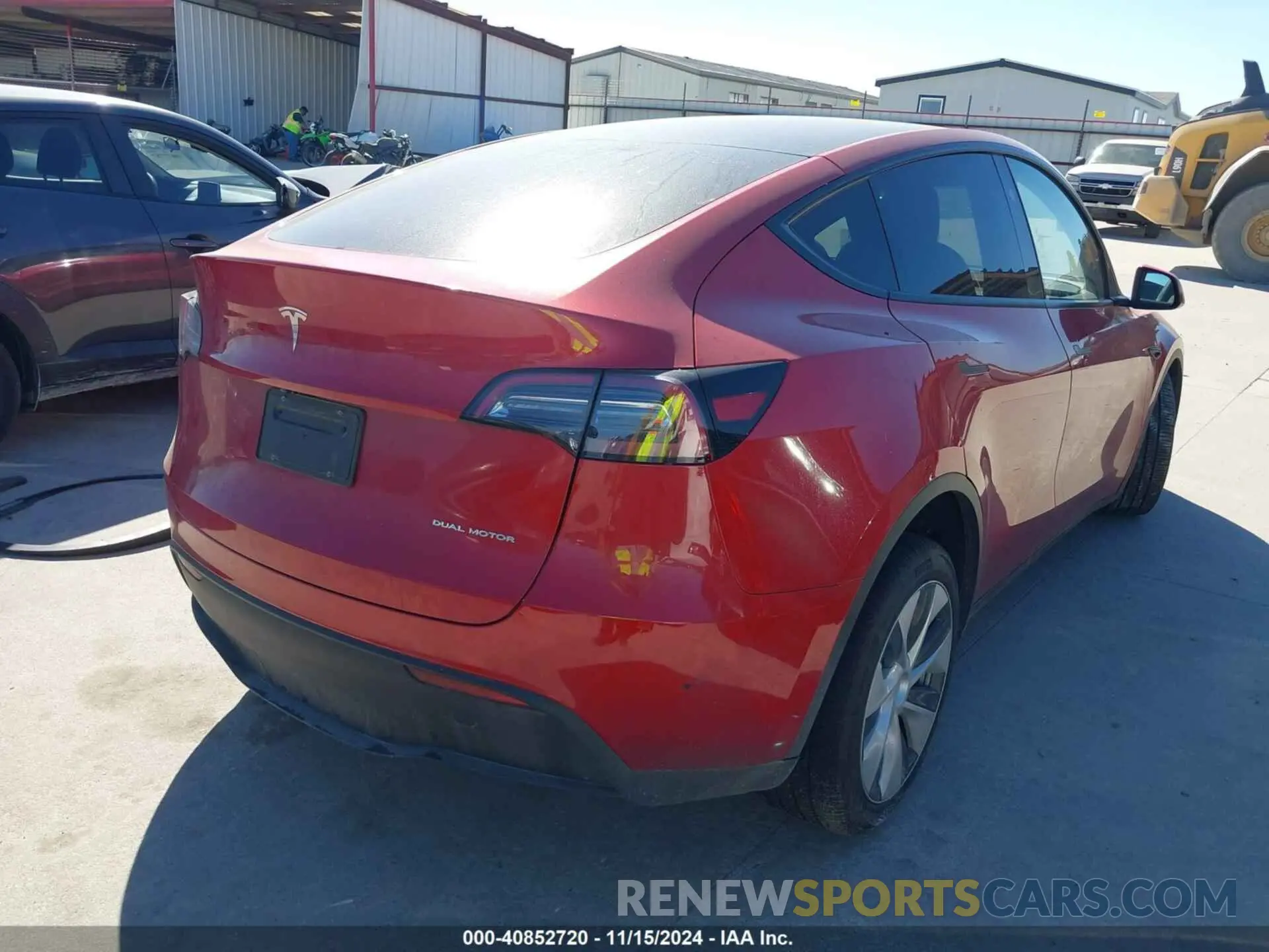 4 Photograph of a damaged car 7SAYGDEE7PA136437 TESLA MODEL Y 2023