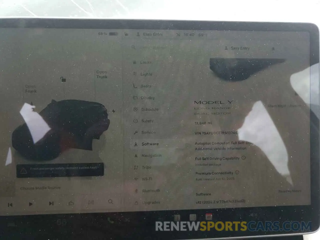9 Photograph of a damaged car 7SAYGDEE7PA137443 TESLA MODEL Y 2023