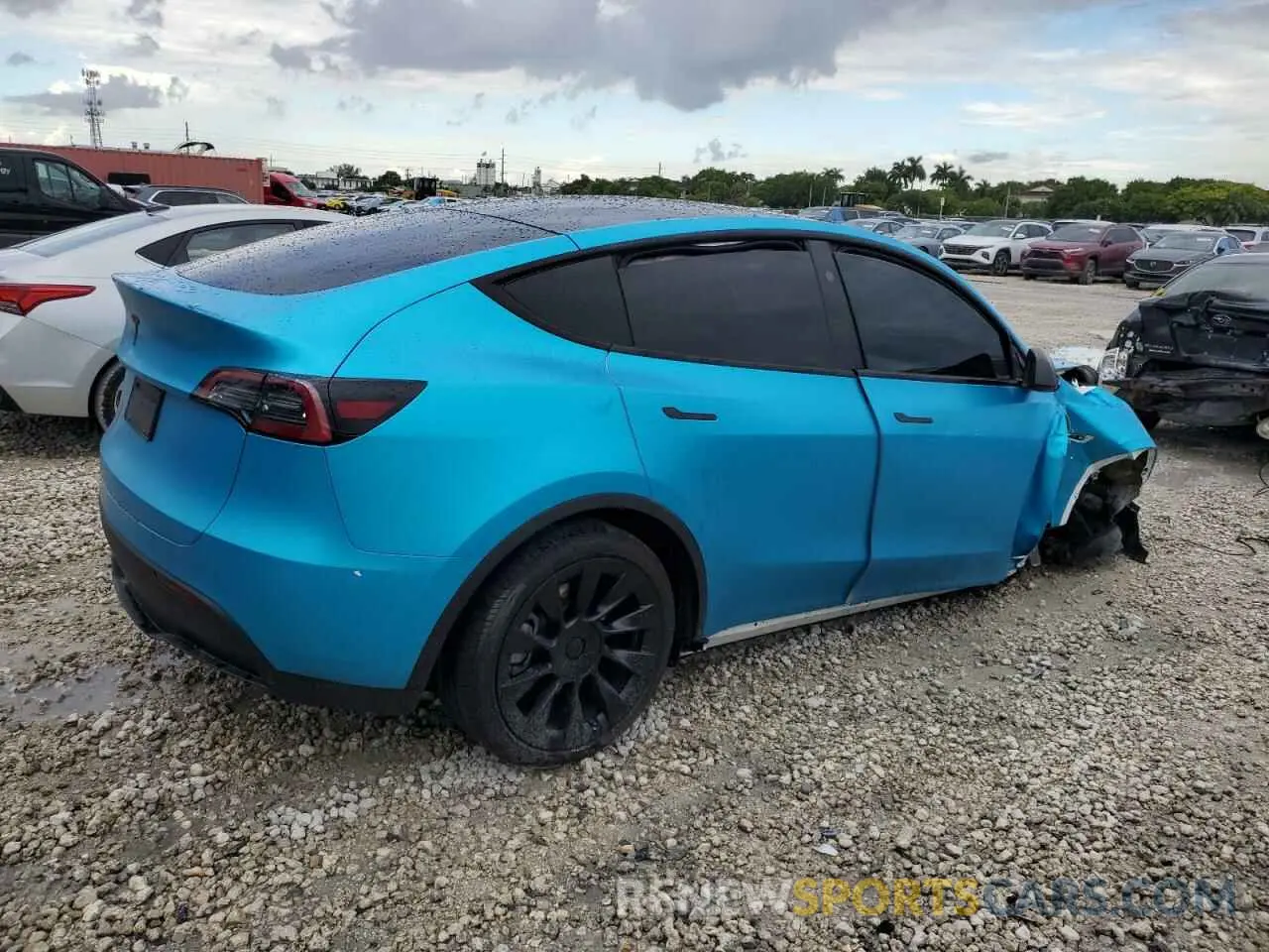 3 Photograph of a damaged car 7SAYGDEE7PA139404 TESLA MODEL Y 2023