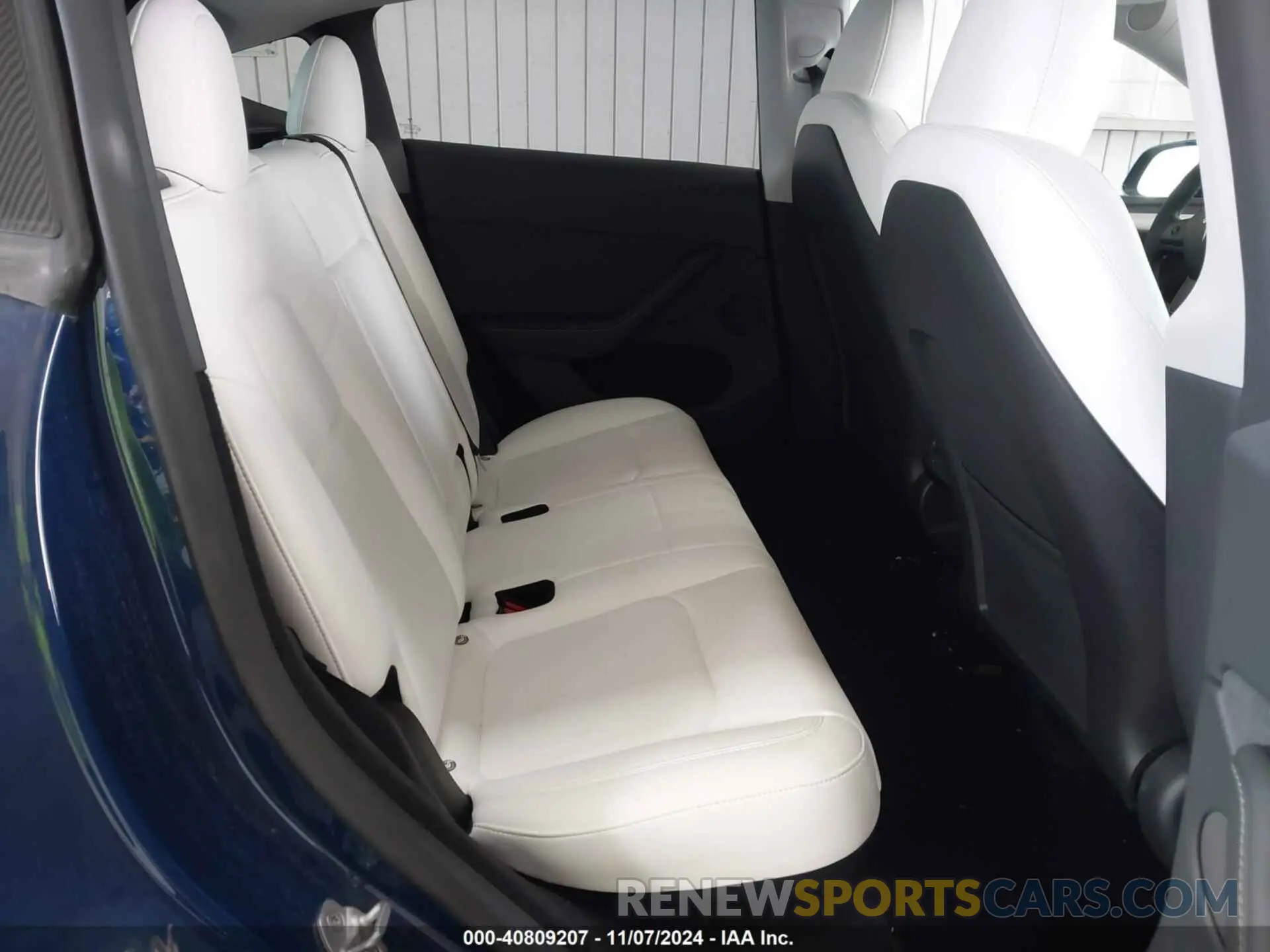 8 Photograph of a damaged car 7SAYGDEE7PA143890 TESLA MODEL Y 2023