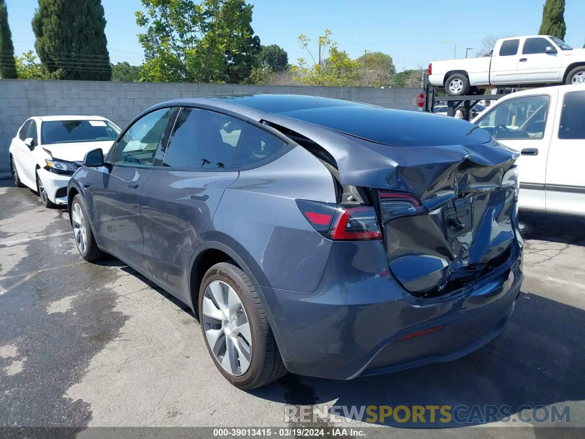 3 Photograph of a damaged car 7SAYGDEE7PA146093 TESLA MODEL Y 2023