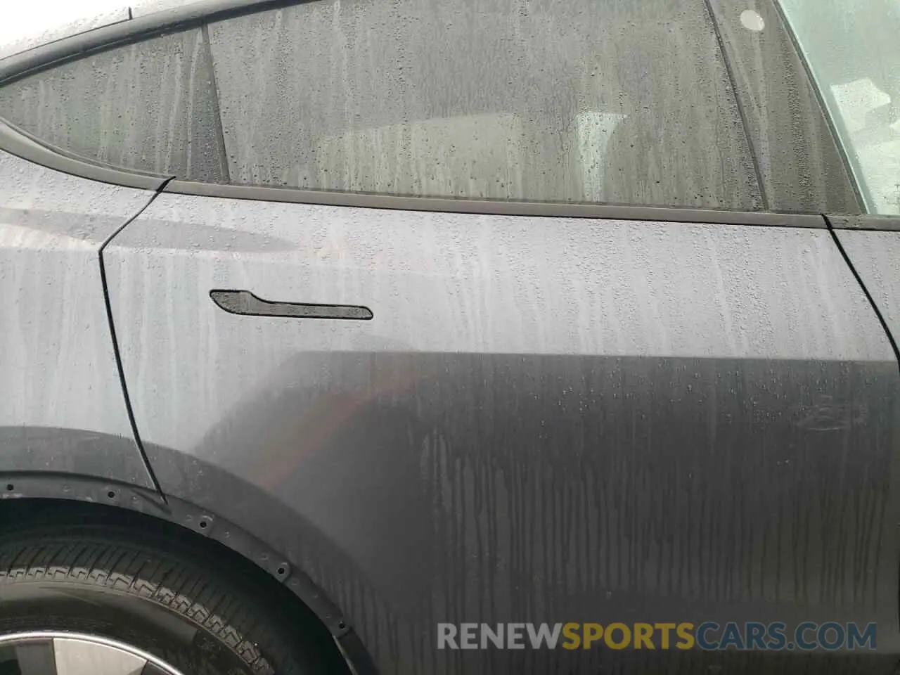 10 Photograph of a damaged car 7SAYGDEE7PA167591 TESLA MODEL Y 2023