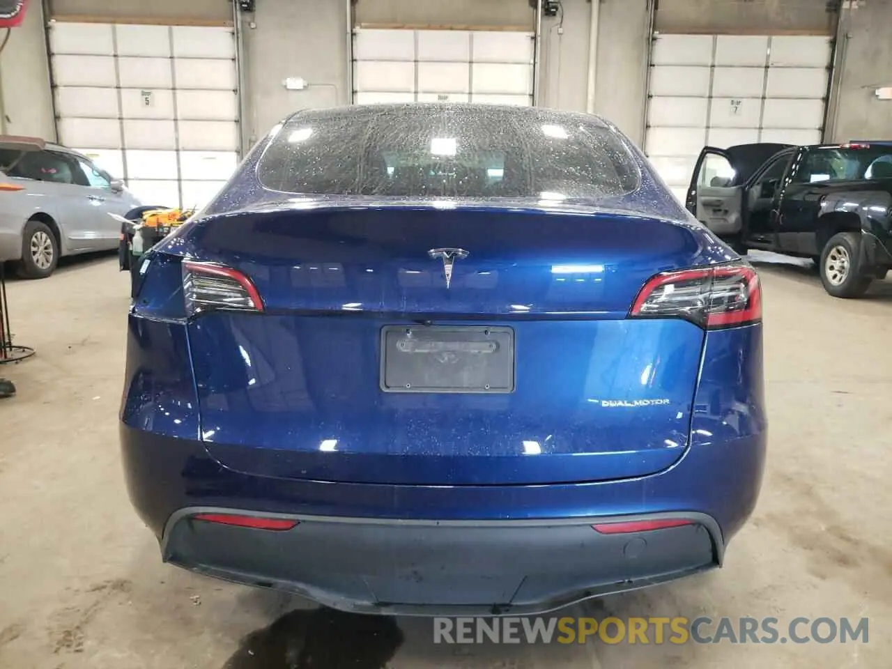 6 Photograph of a damaged car 7SAYGDEE7PA180793 TESLA MODEL Y 2023