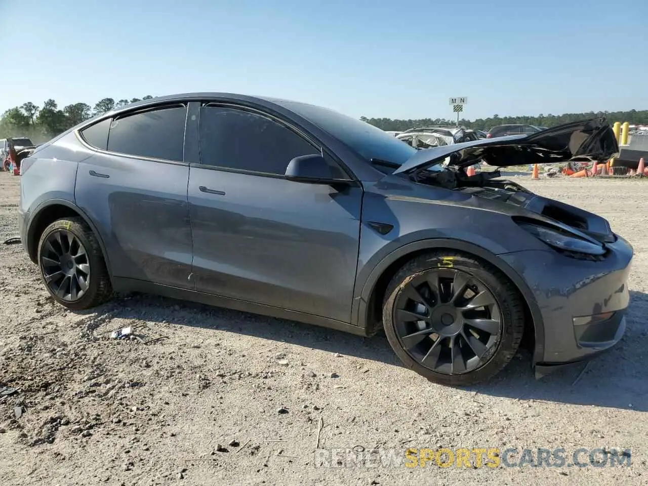 4 Photograph of a damaged car 7SAYGDEE7PA199067 TESLA MODEL Y 2023