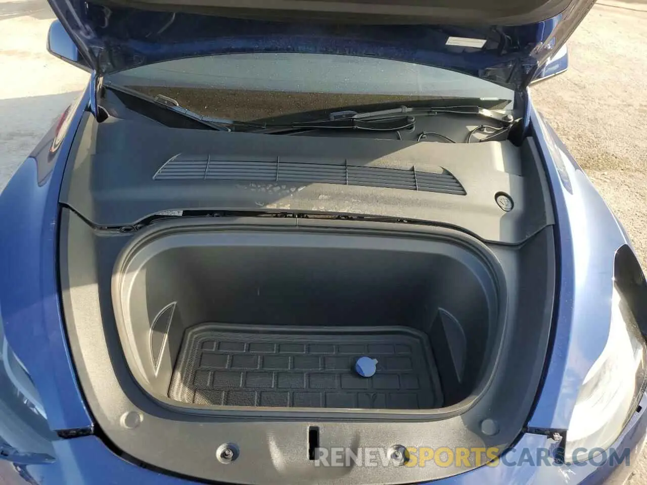 11 Photograph of a damaged car 7SAYGDEE7PA201531 TESLA MODEL Y 2023