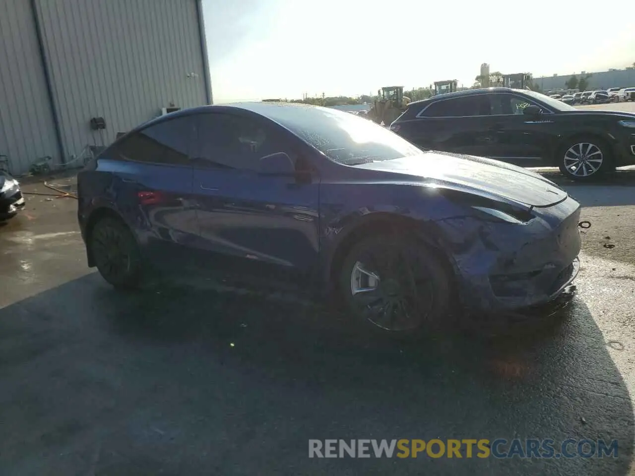 4 Photograph of a damaged car 7SAYGDEE7PA201531 TESLA MODEL Y 2023