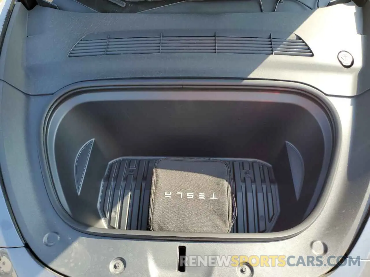 12 Photograph of a damaged car 7SAYGDEE7PA203876 TESLA MODEL Y 2023