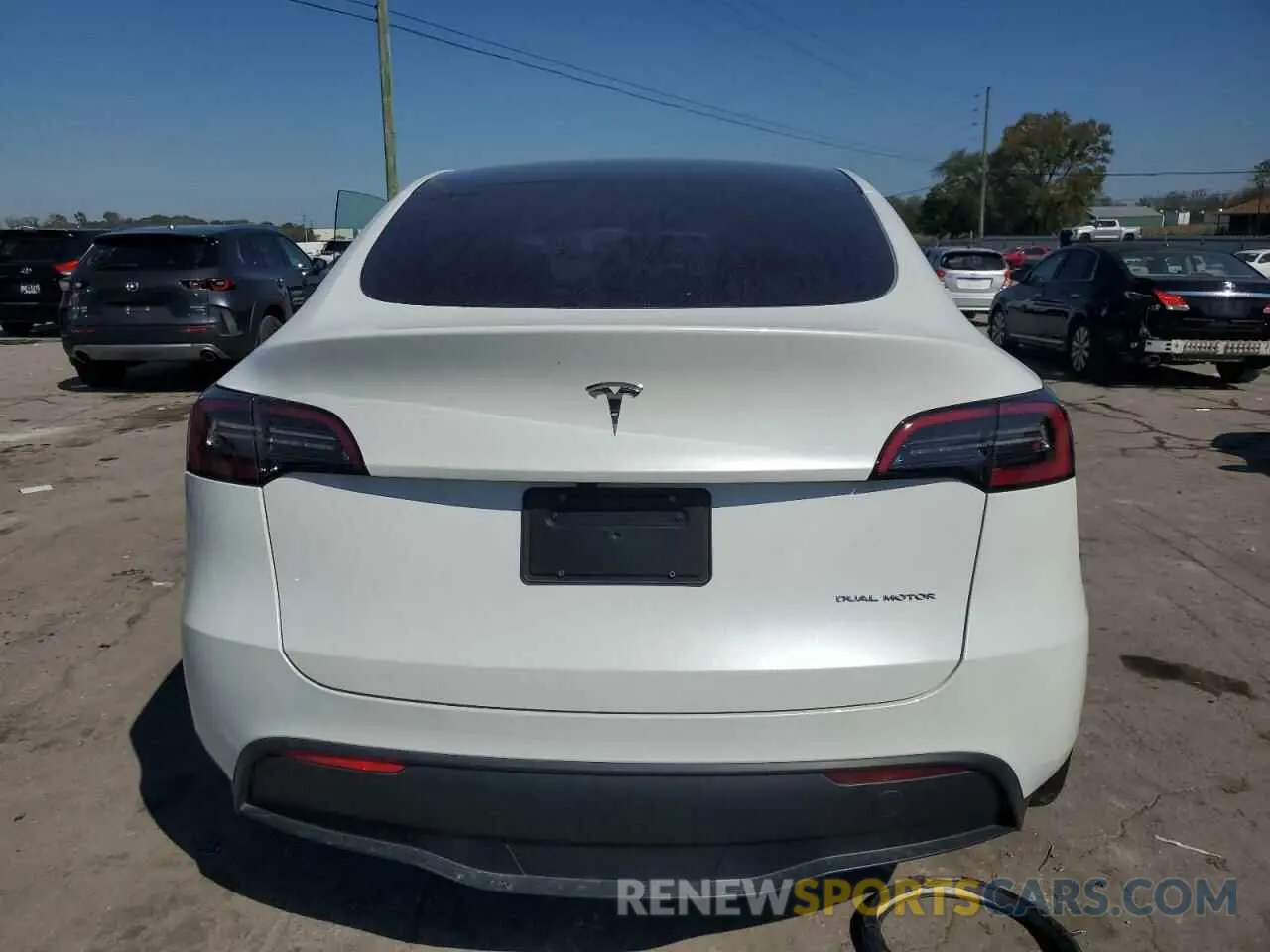 6 Photograph of a damaged car 7SAYGDEE7PA207796 TESLA MODEL Y 2023