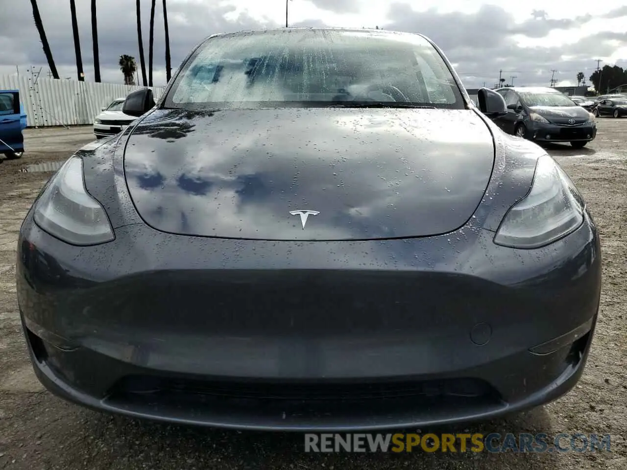5 Photograph of a damaged car 7SAYGDEE7PA211007 TESLA MODEL Y 2023