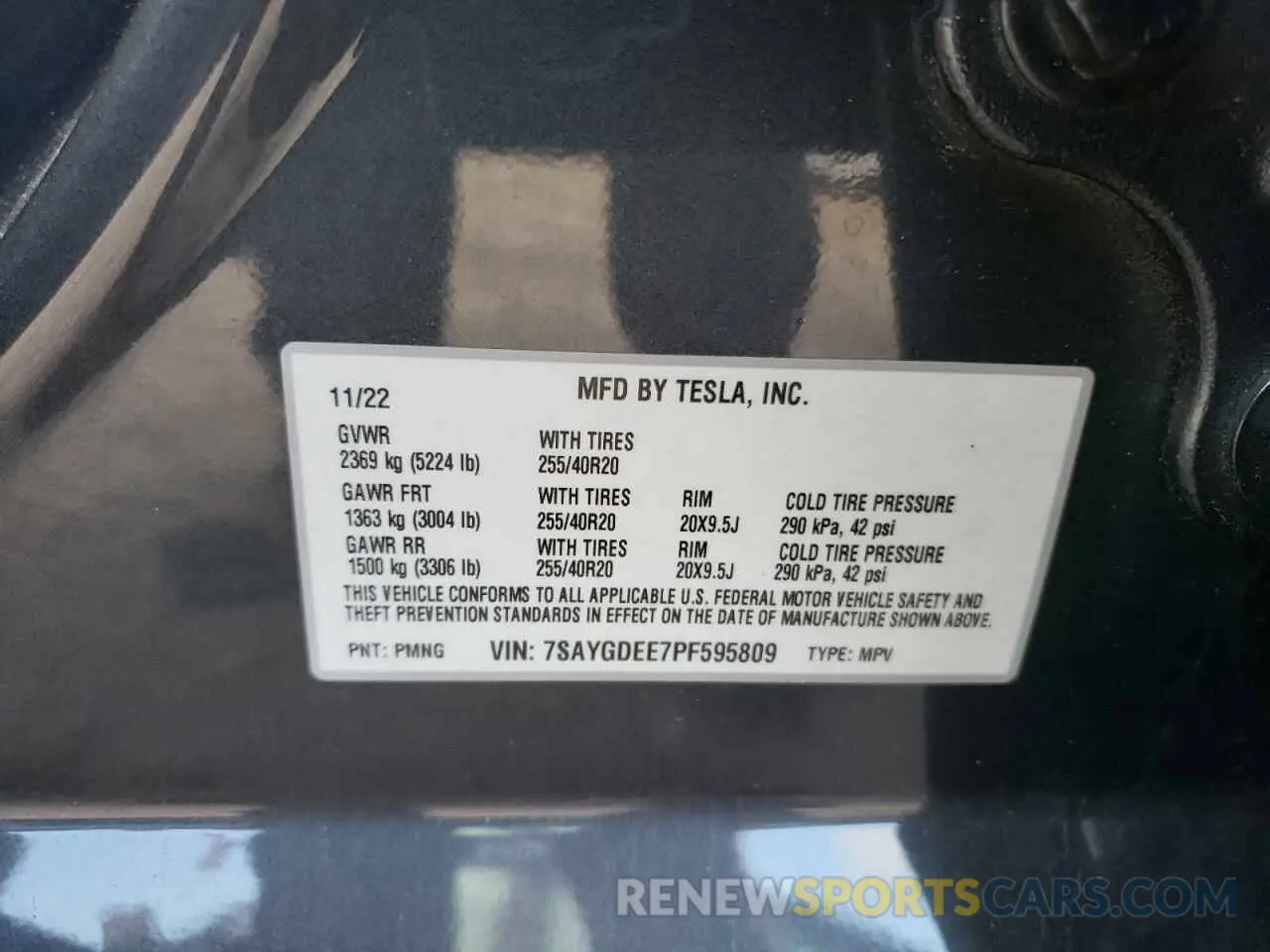 12 Photograph of a damaged car 7SAYGDEE7PF595809 TESLA MODEL Y 2023