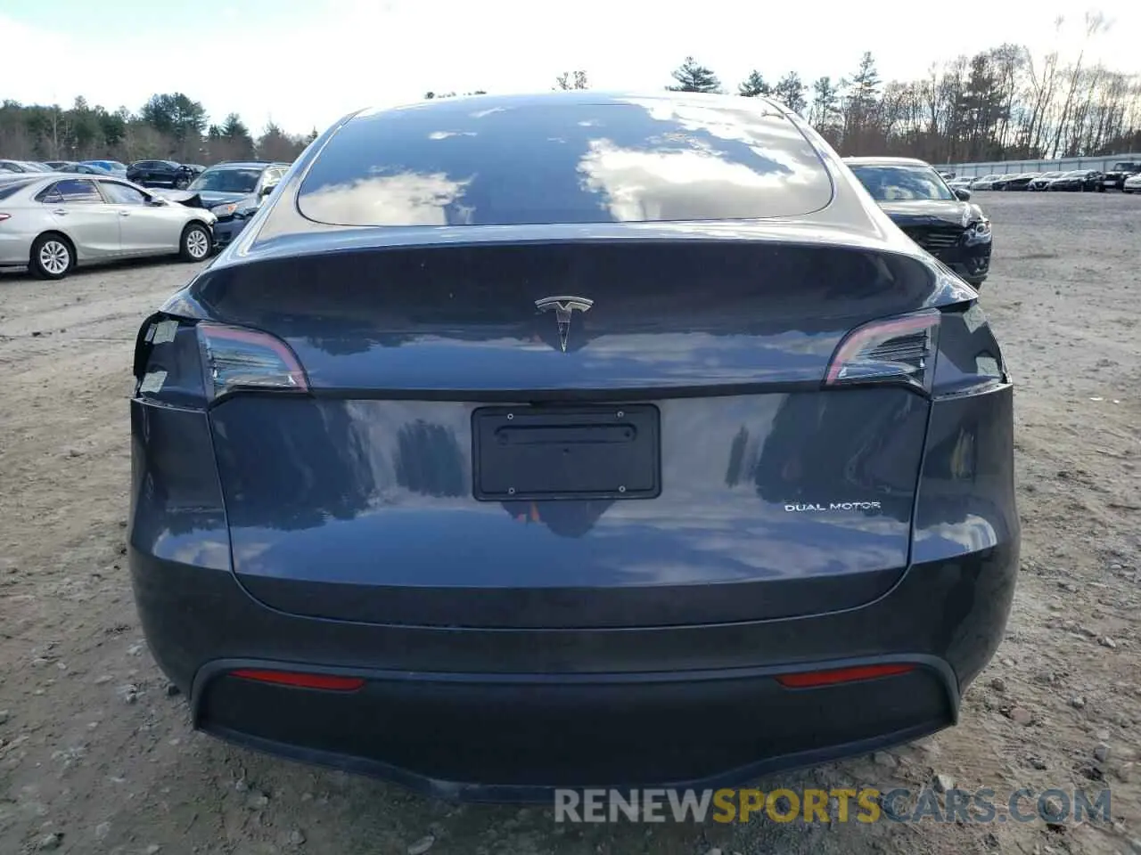6 Photograph of a damaged car 7SAYGDEE7PF595809 TESLA MODEL Y 2023