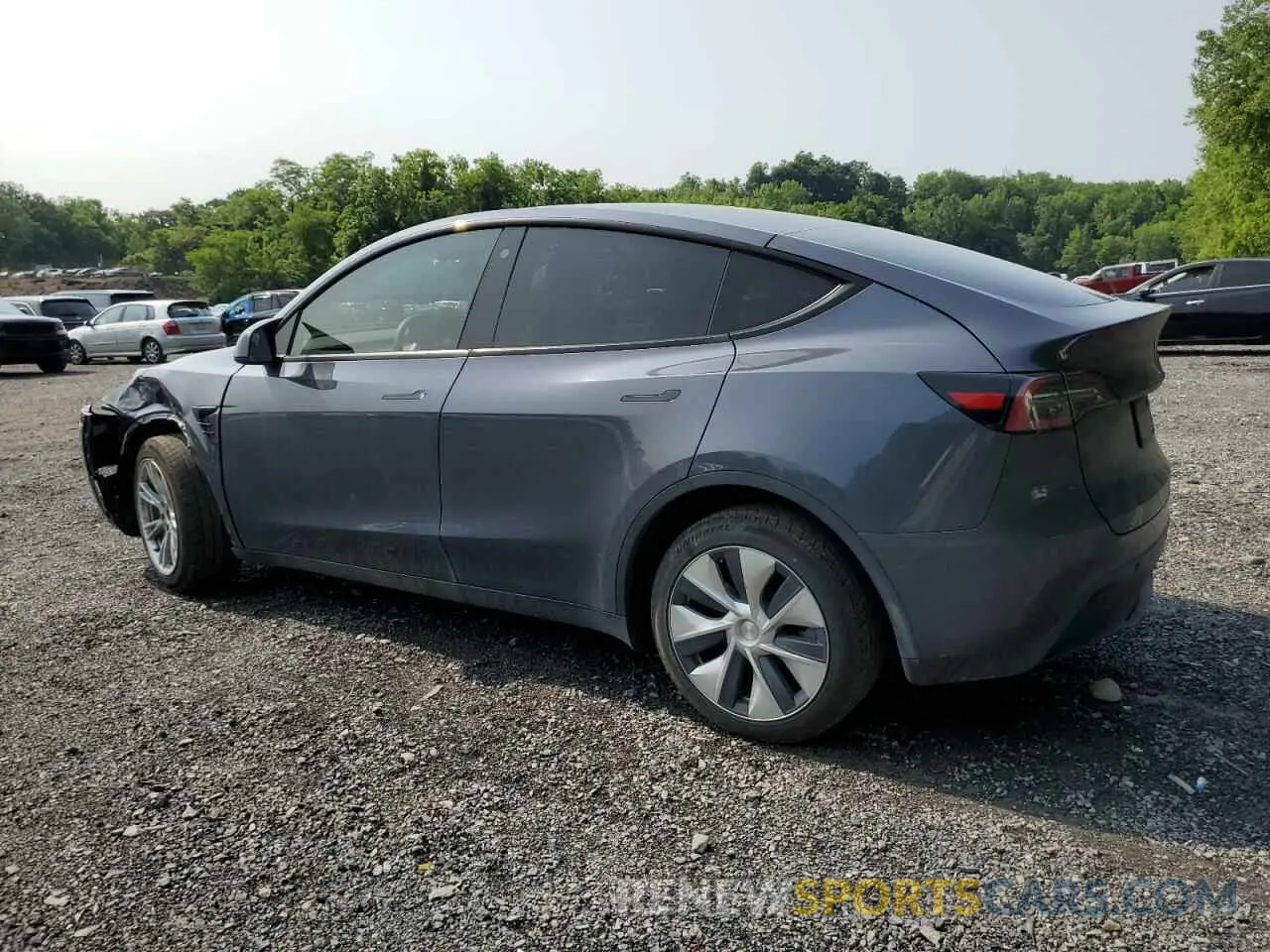 2 Photograph of a damaged car 7SAYGDEE7PF598225 TESLA MODEL Y 2023