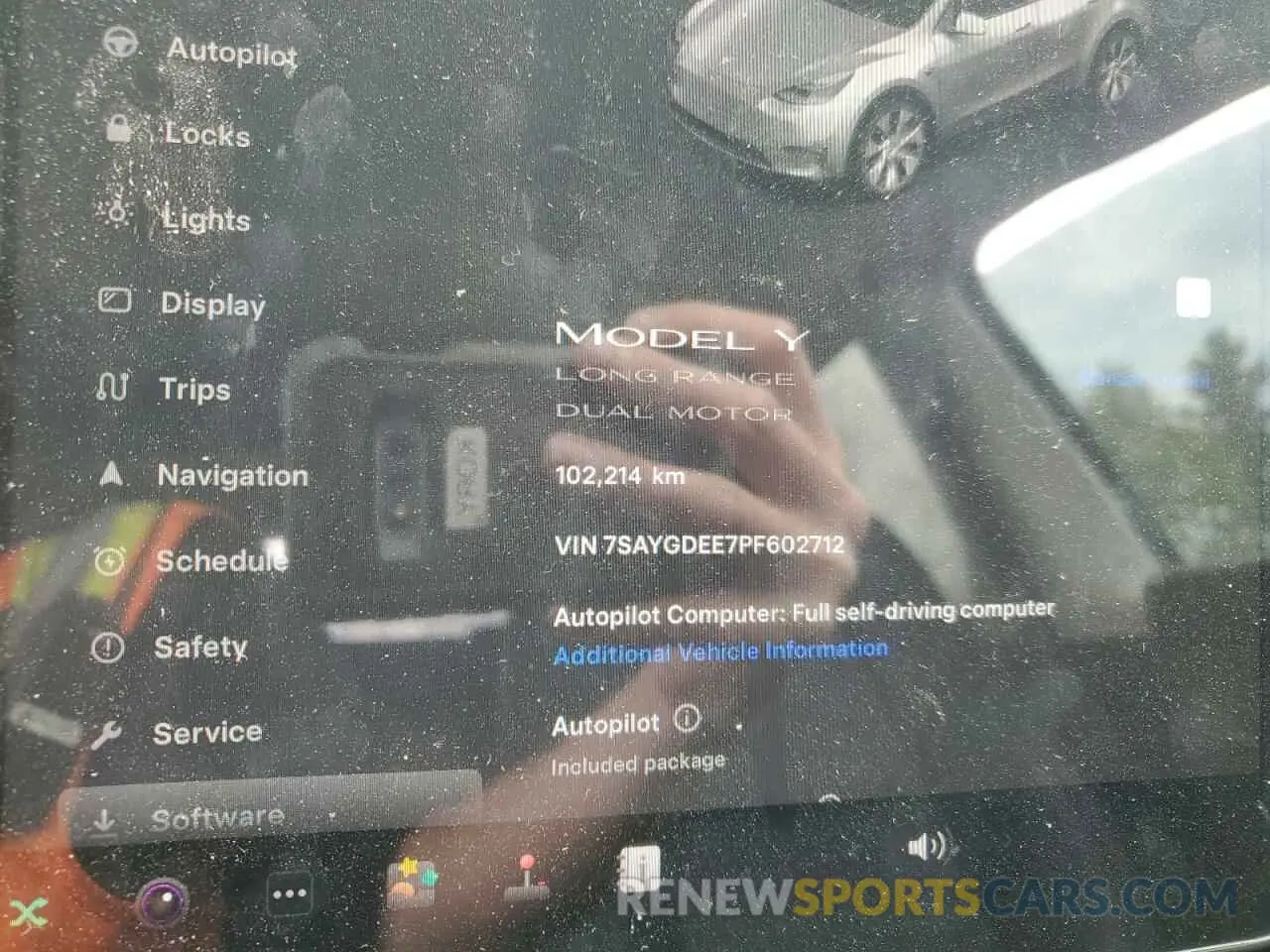 9 Photograph of a damaged car 7SAYGDEE7PF602712 TESLA MODEL Y 2023