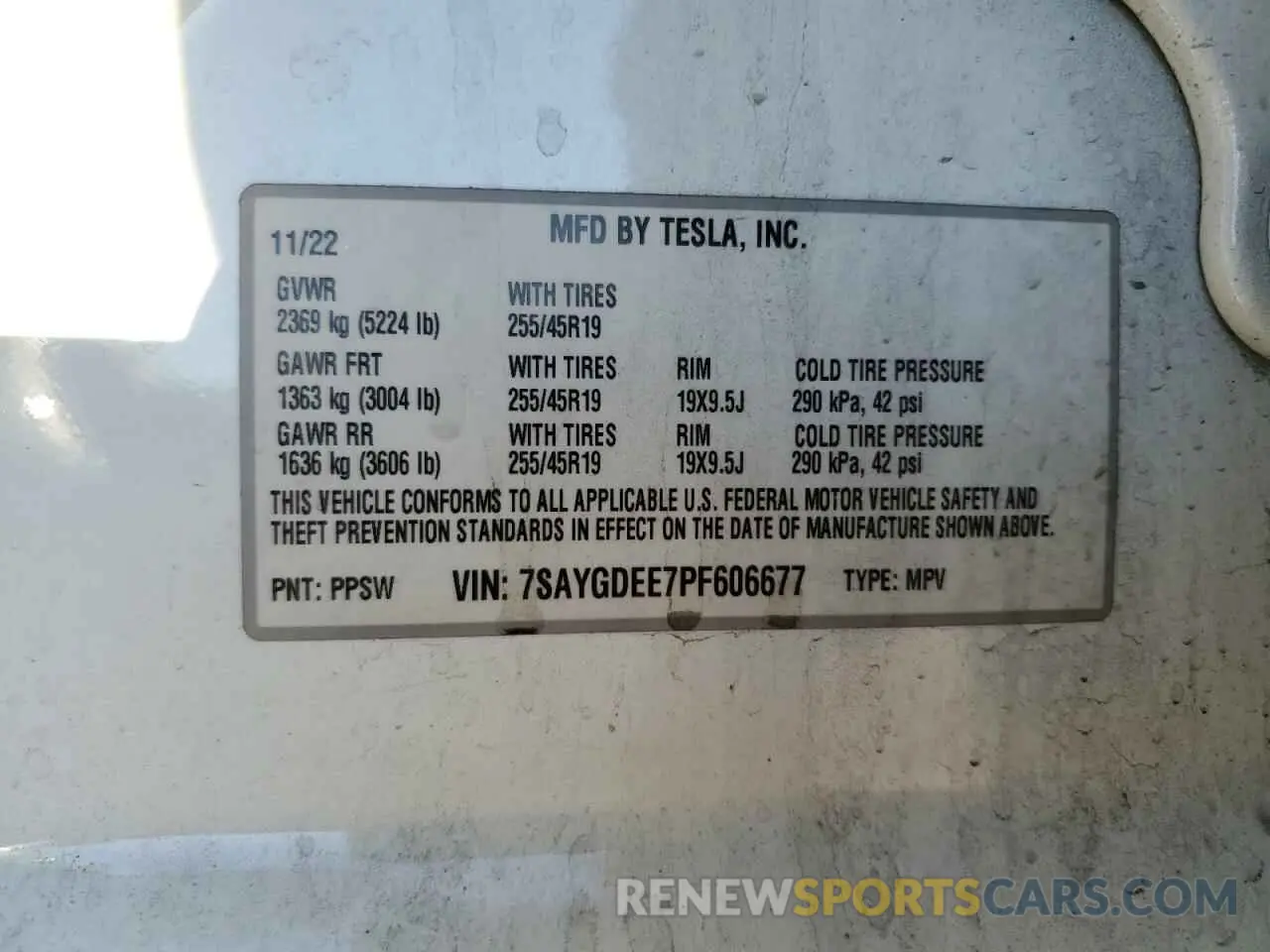 12 Photograph of a damaged car 7SAYGDEE7PF606677 TESLA MODEL Y 2023
