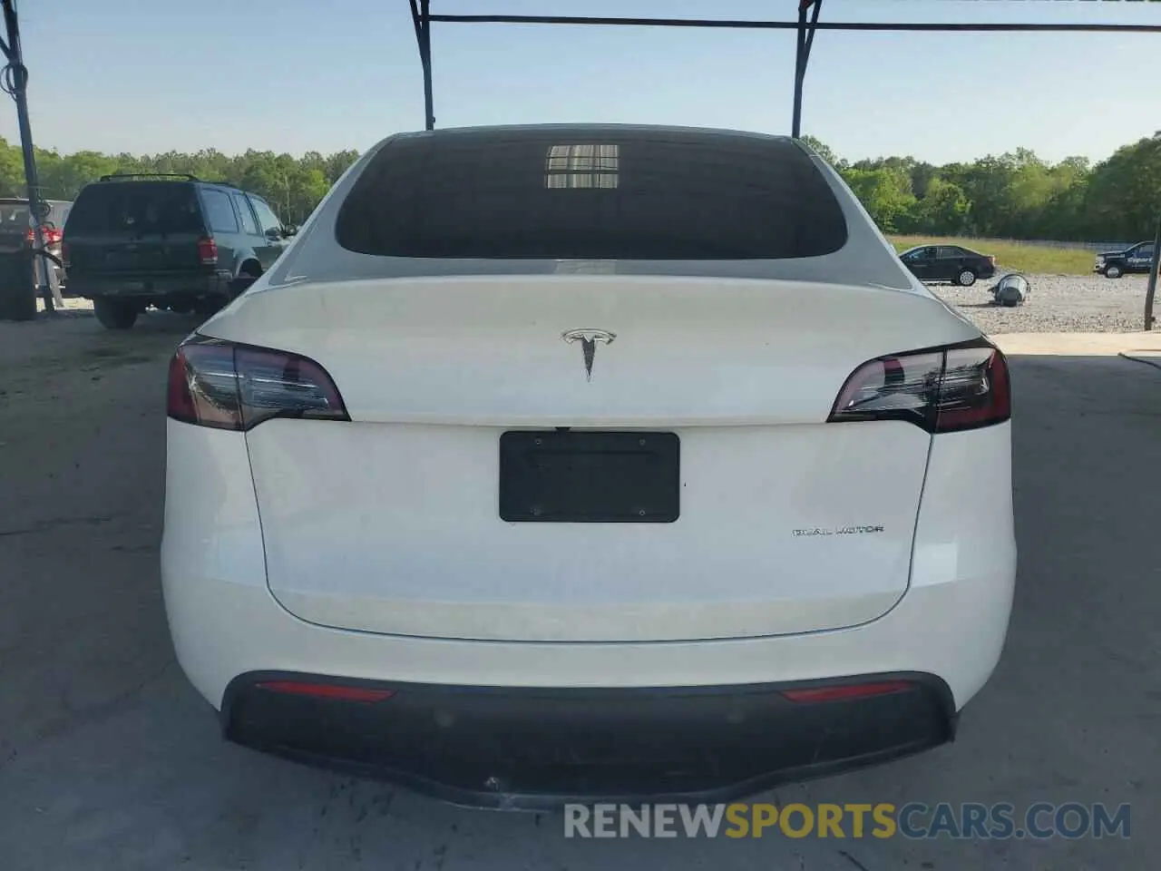6 Photograph of a damaged car 7SAYGDEE7PF614925 TESLA MODEL Y 2023