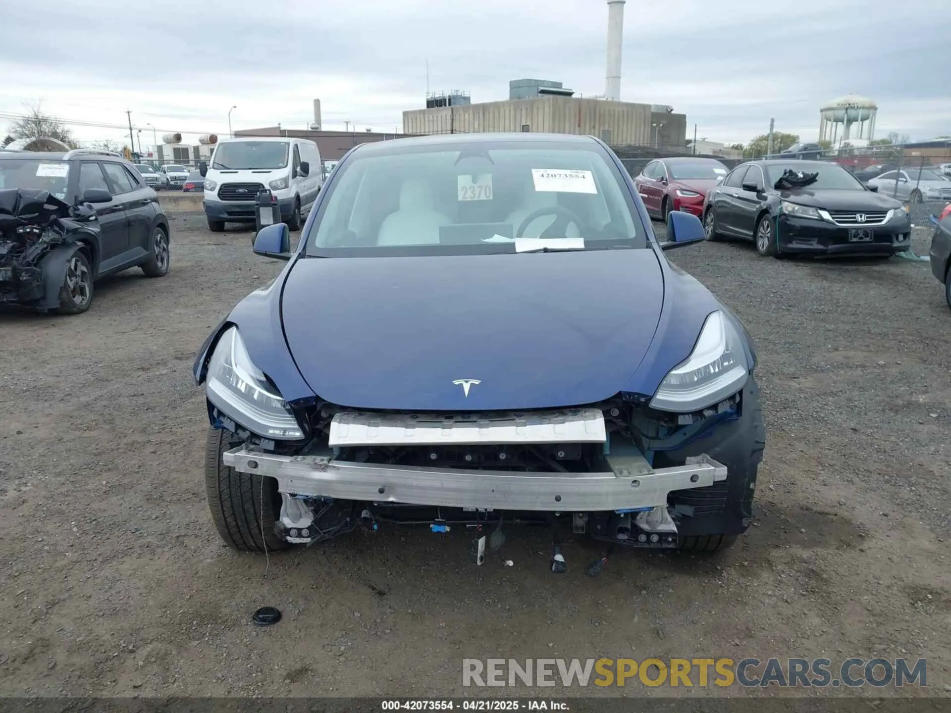 12 Photograph of a damaged car 7SAYGDEE7PF616500 TESLA MODEL Y 2023