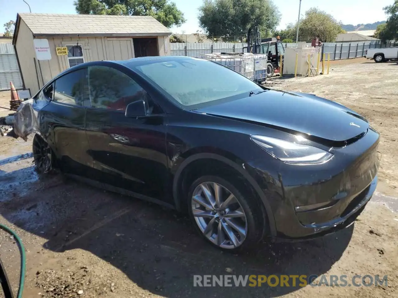 4 Photograph of a damaged car 7SAYGDEE7PF627643 TESLA MODEL Y 2023