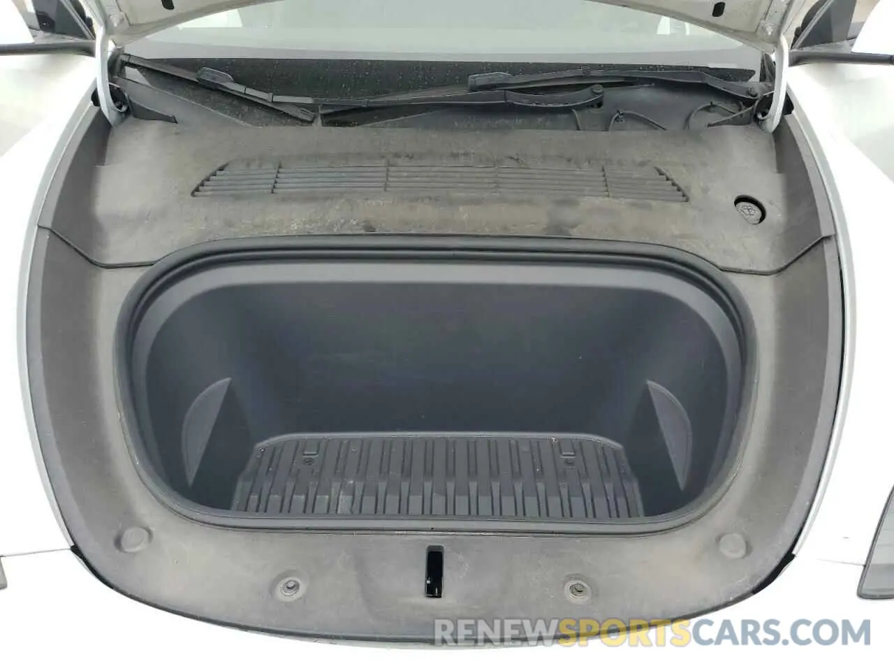 12 Photograph of a damaged car 7SAYGDEE7PF632910 TESLA MODEL Y 2023