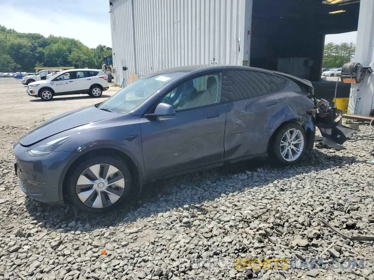 1 Photograph of a damaged car 7SAYGDEE7PF667947 TESLA MODEL Y 2023