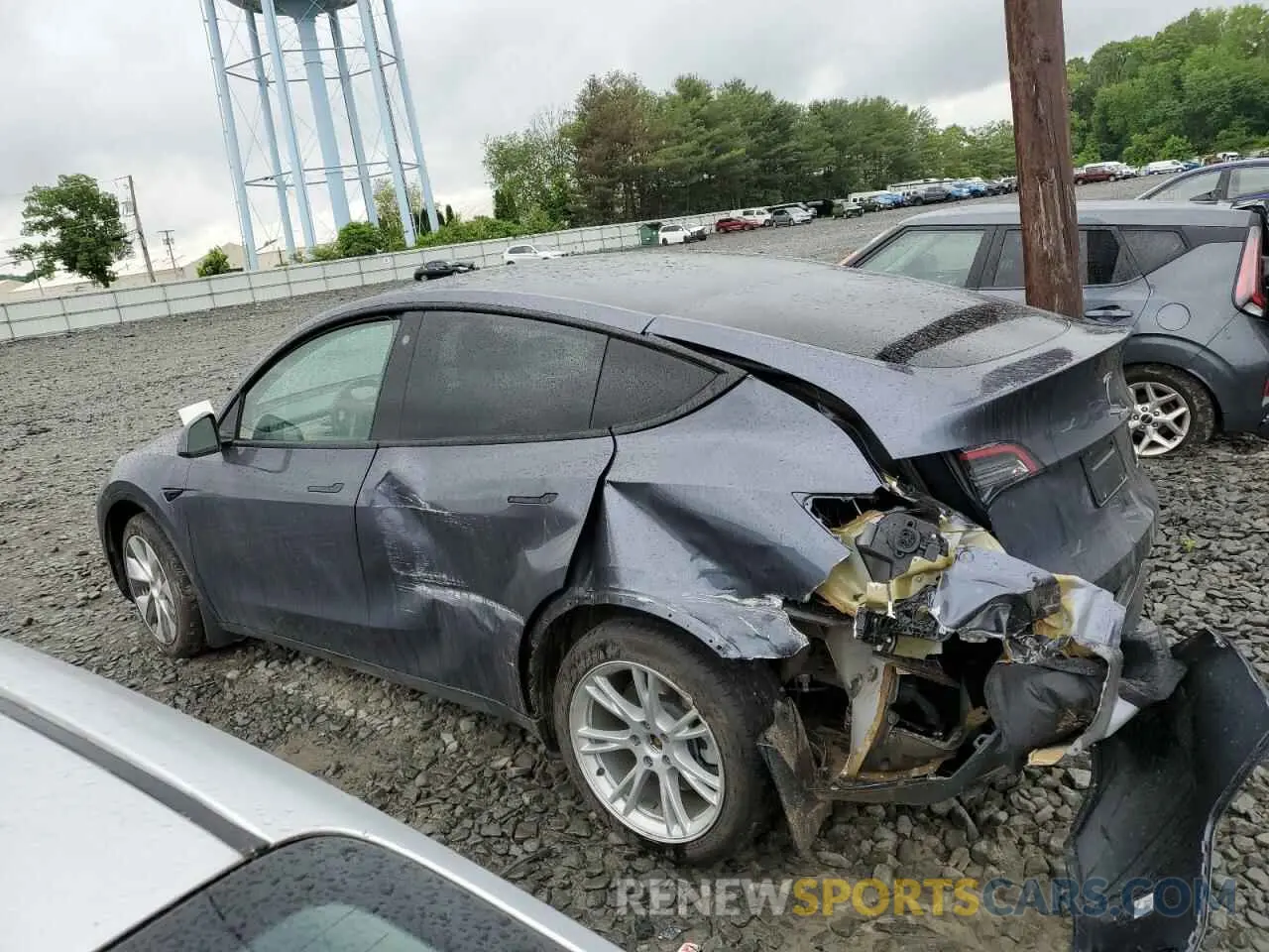 2 Photograph of a damaged car 7SAYGDEE7PF667947 TESLA MODEL Y 2023
