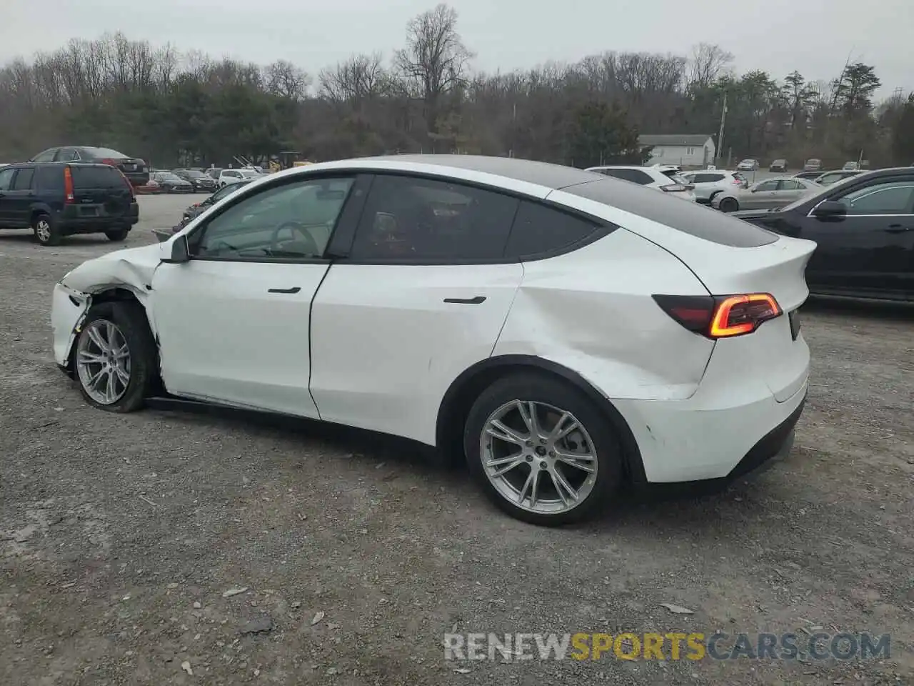 2 Photograph of a damaged car 7SAYGDEE7PF673621 TESLA MODEL Y 2023