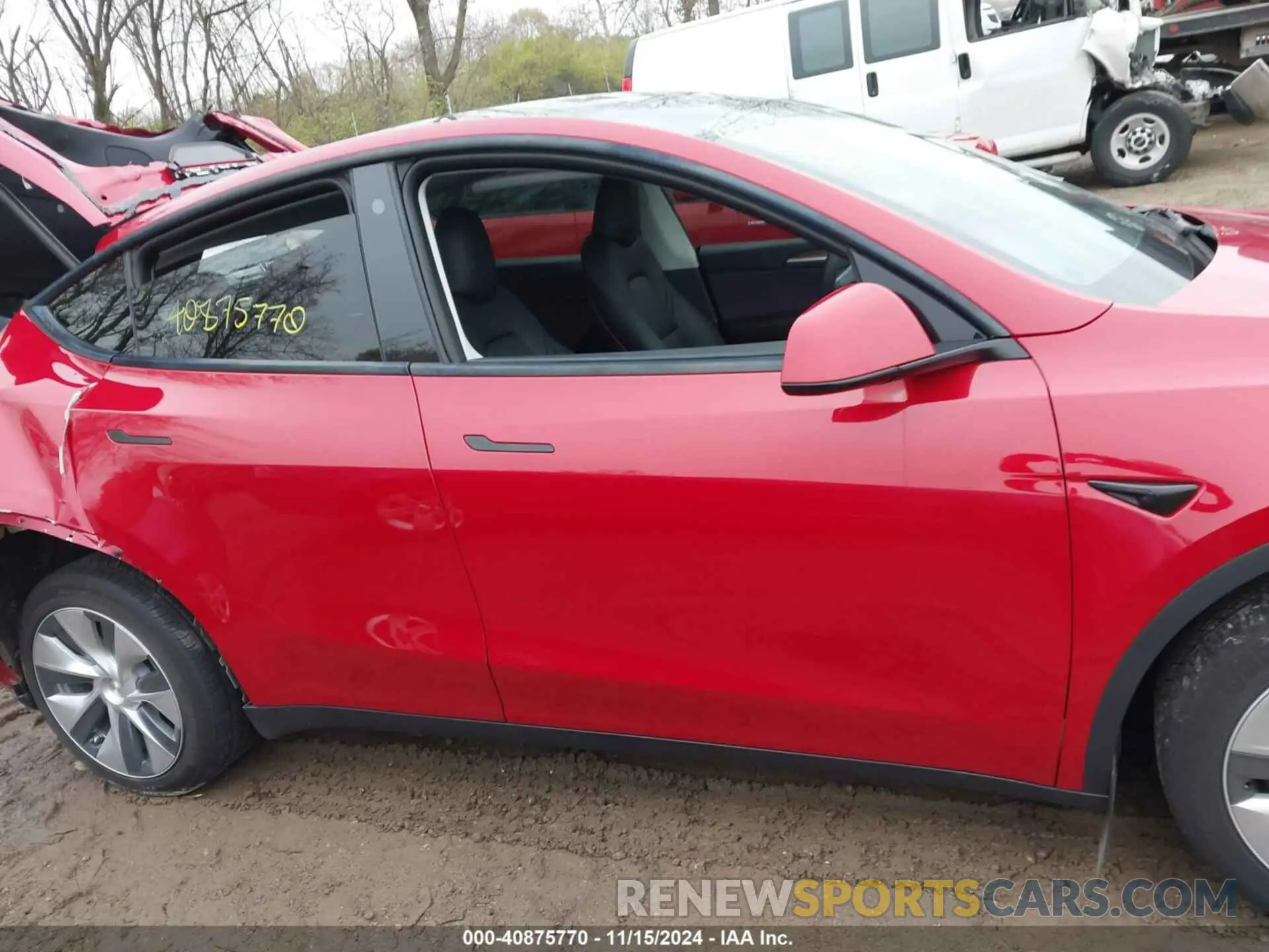 14 Photograph of a damaged car 7SAYGDEE7PF674249 TESLA MODEL Y 2023