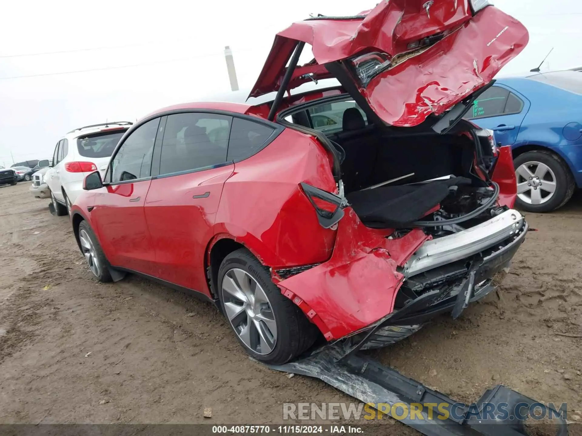 3 Photograph of a damaged car 7SAYGDEE7PF674249 TESLA MODEL Y 2023