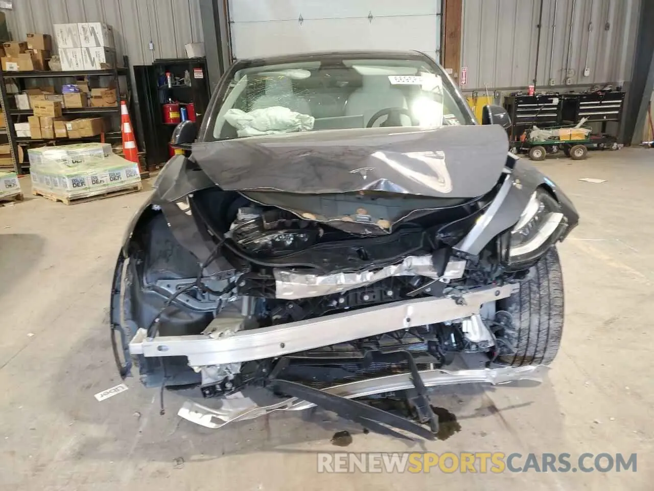 5 Photograph of a damaged car 7SAYGDEE7PF675224 TESLA MODEL Y 2023