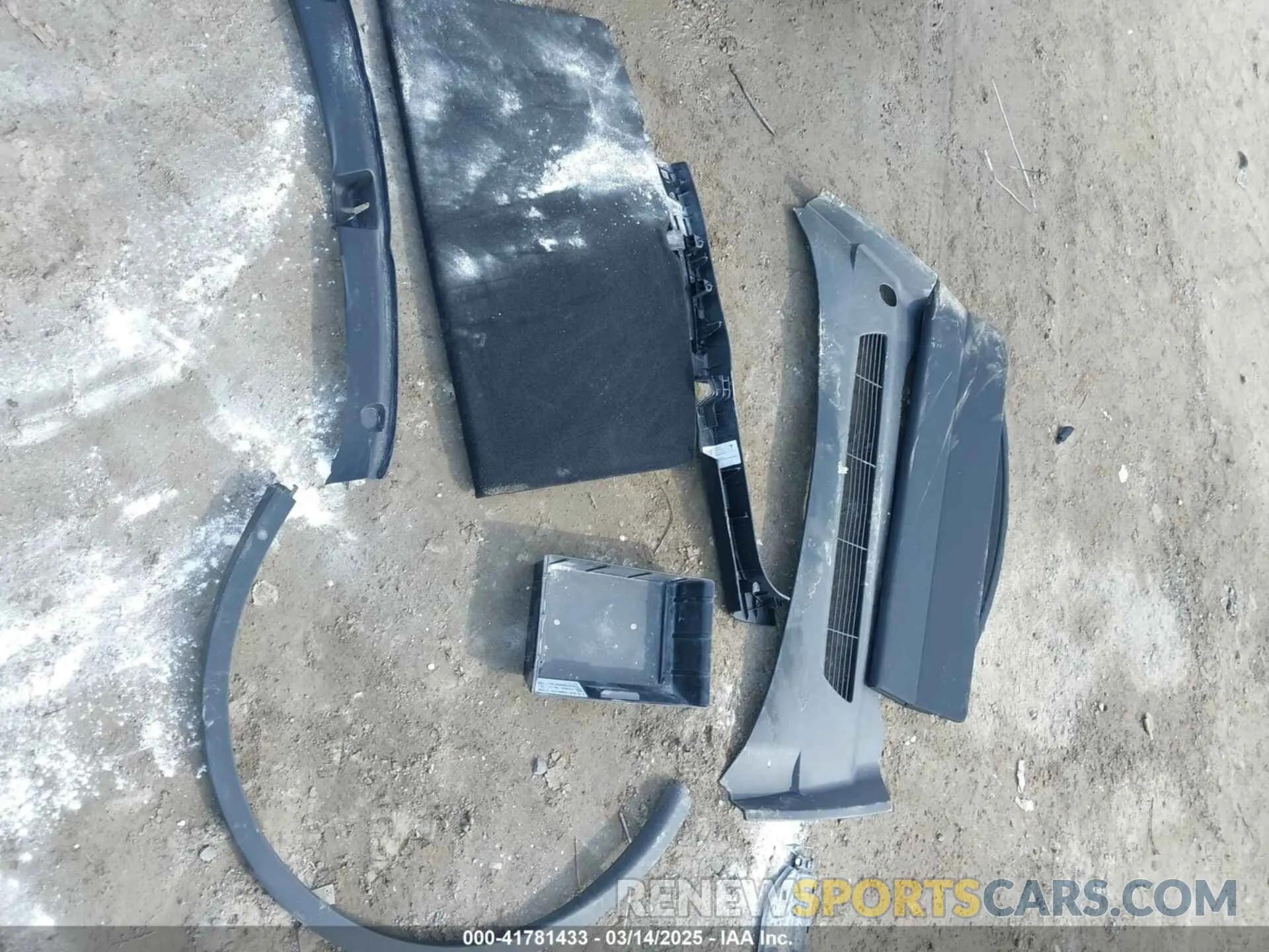 12 Photograph of a damaged car 7SAYGDEE7PF755980 TESLA MODEL Y 2023