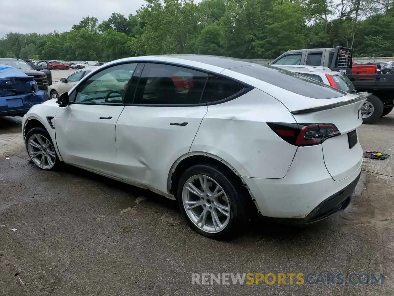 2 Photograph of a damaged car 7SAYGDEE7PF759687 TESLA MODEL Y 2023
