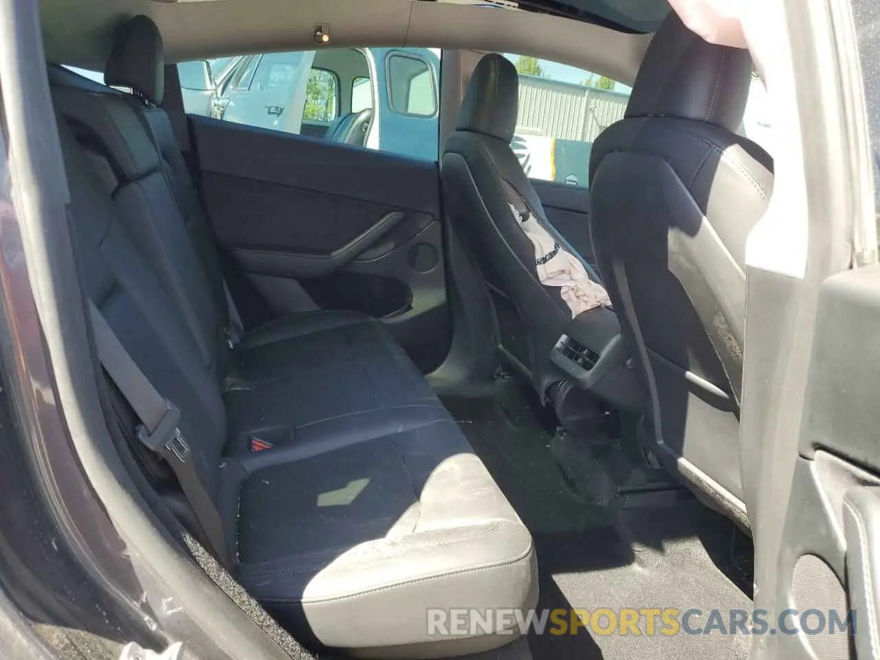 11 Photograph of a damaged car 7SAYGDEE7PF781902 TESLA MODEL Y 2023