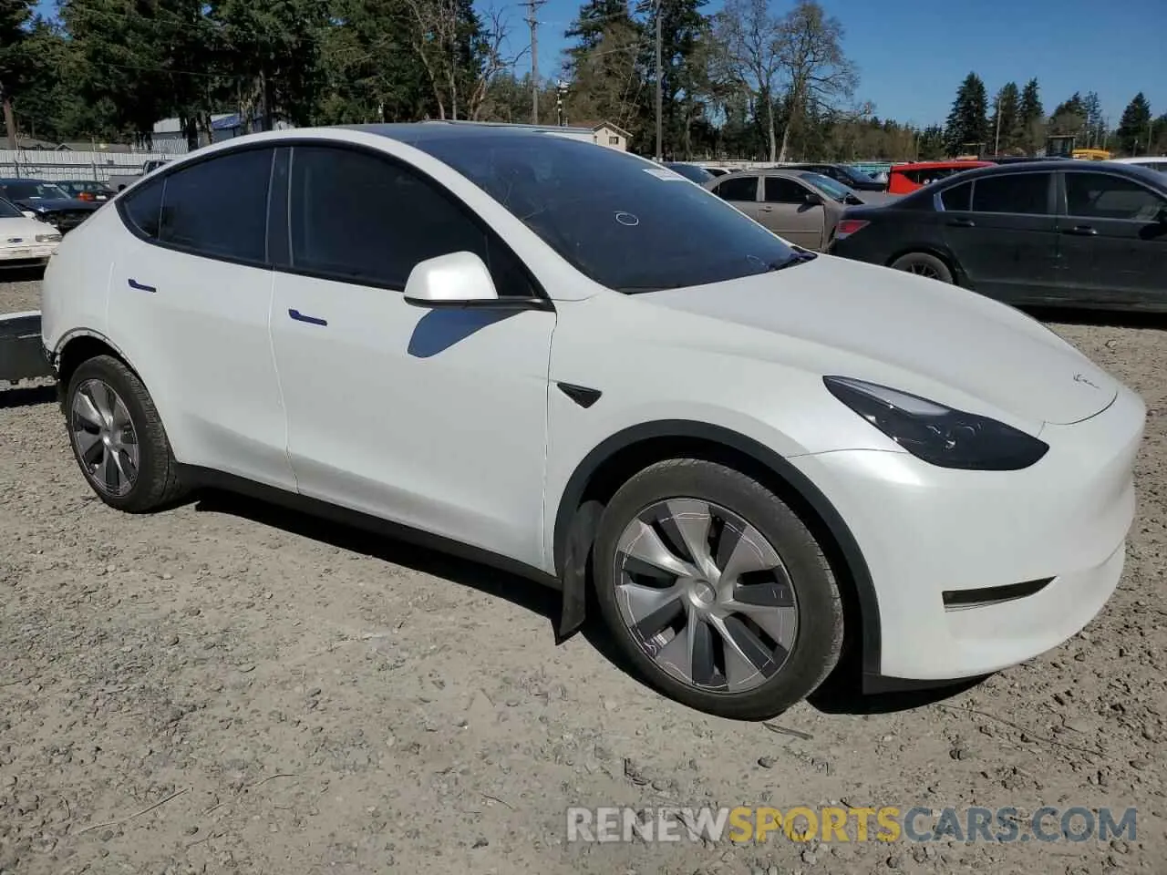 4 Photograph of a damaged car 7SAYGDEE7PF788932 TESLA MODEL Y 2023