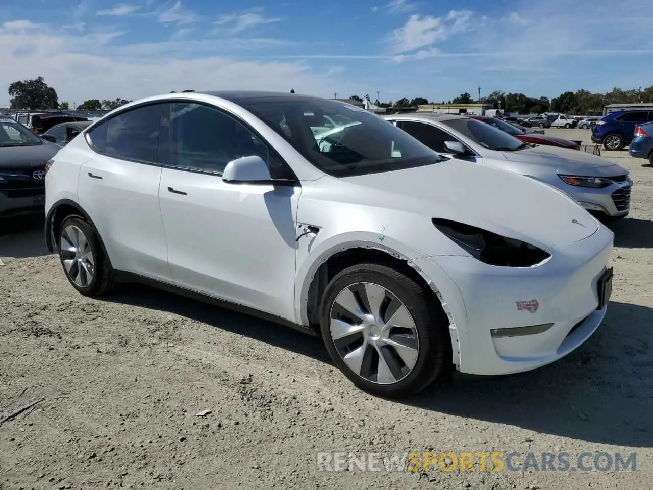 4 Photograph of a damaged car 7SAYGDEE7PF790180 TESLA MODEL Y 2023