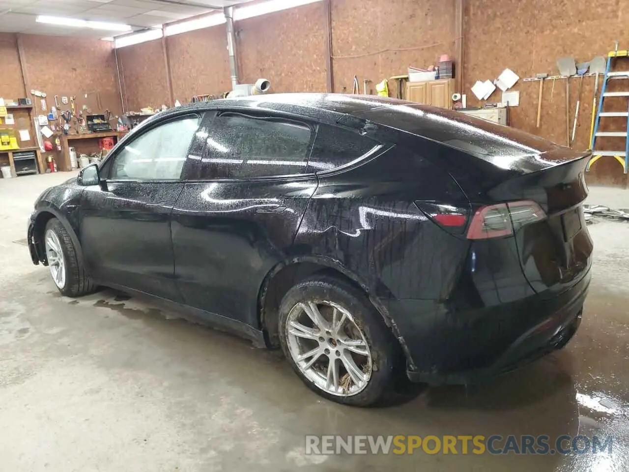 2 Photograph of a damaged car 7SAYGDEE7PF797887 TESLA MODEL Y 2023