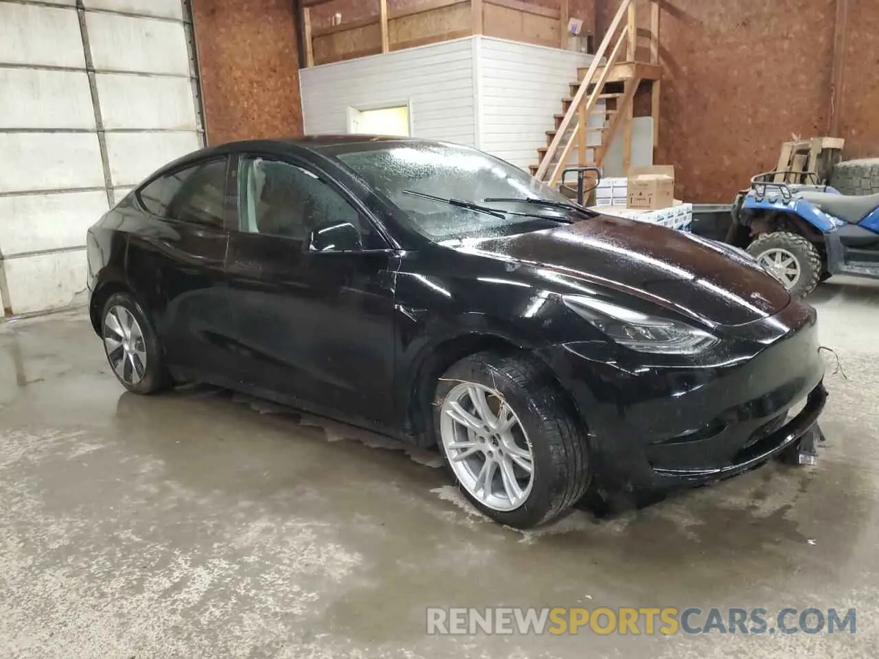 4 Photograph of a damaged car 7SAYGDEE7PF797887 TESLA MODEL Y 2023