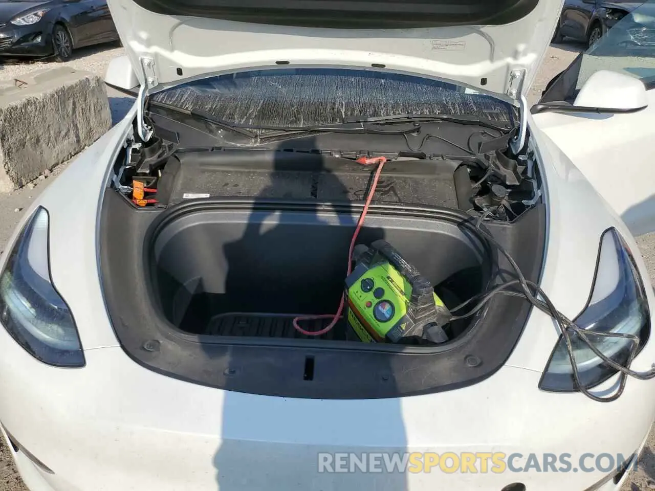 11 Photograph of a damaged car 7SAYGDEE7PF803963 TESLA MODEL Y 2023